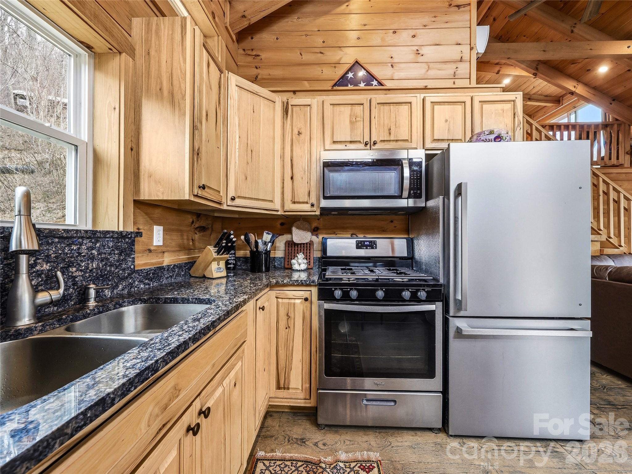 131 White Oak Way 35/34 Property Photo 15