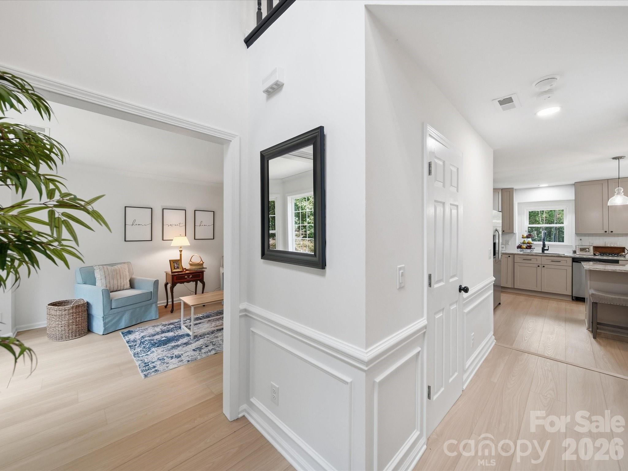 3919 Cherrybrook Drive Property Photo 4