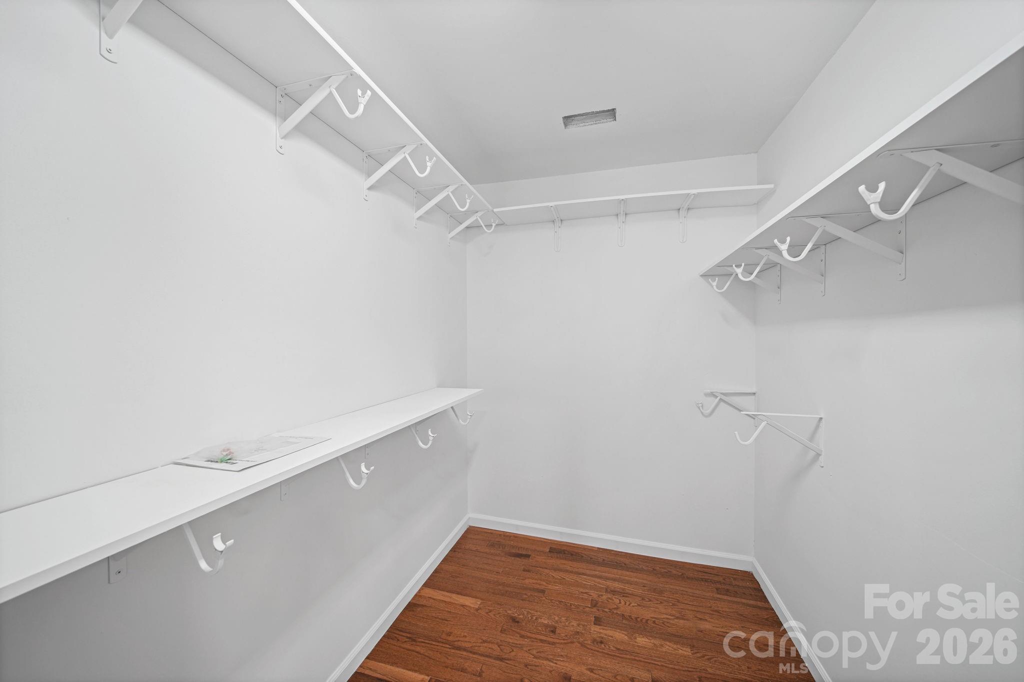 3919 Cherrybrook Drive Property Photo 21