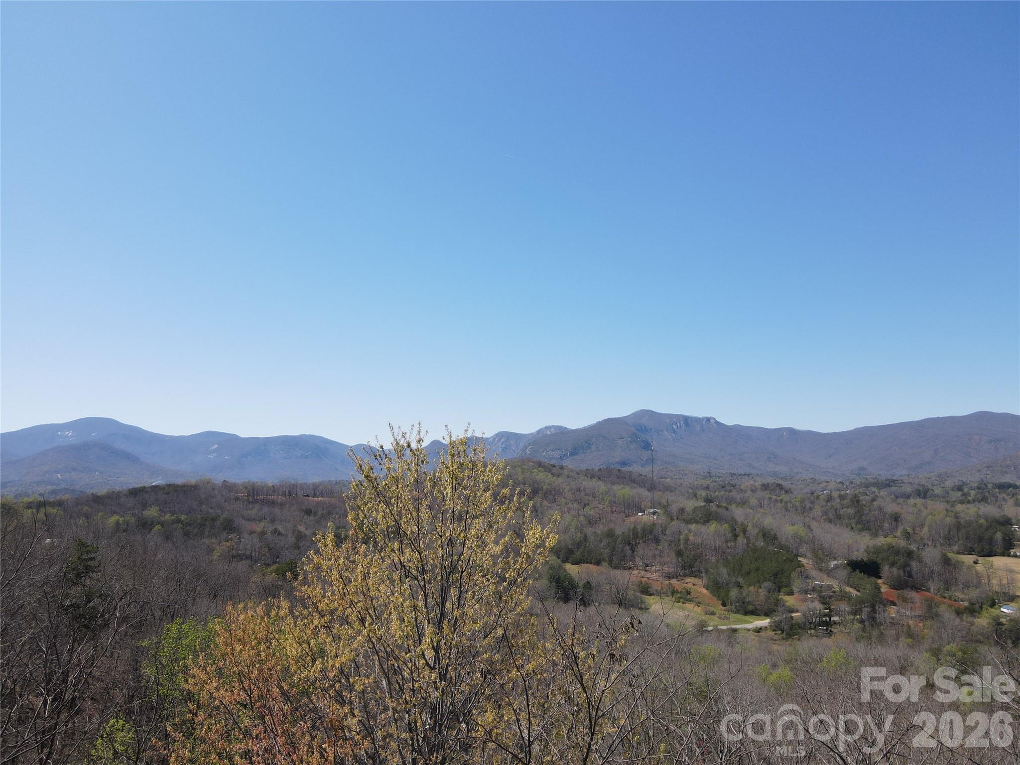 600 High Pines Loop Property Photo 2