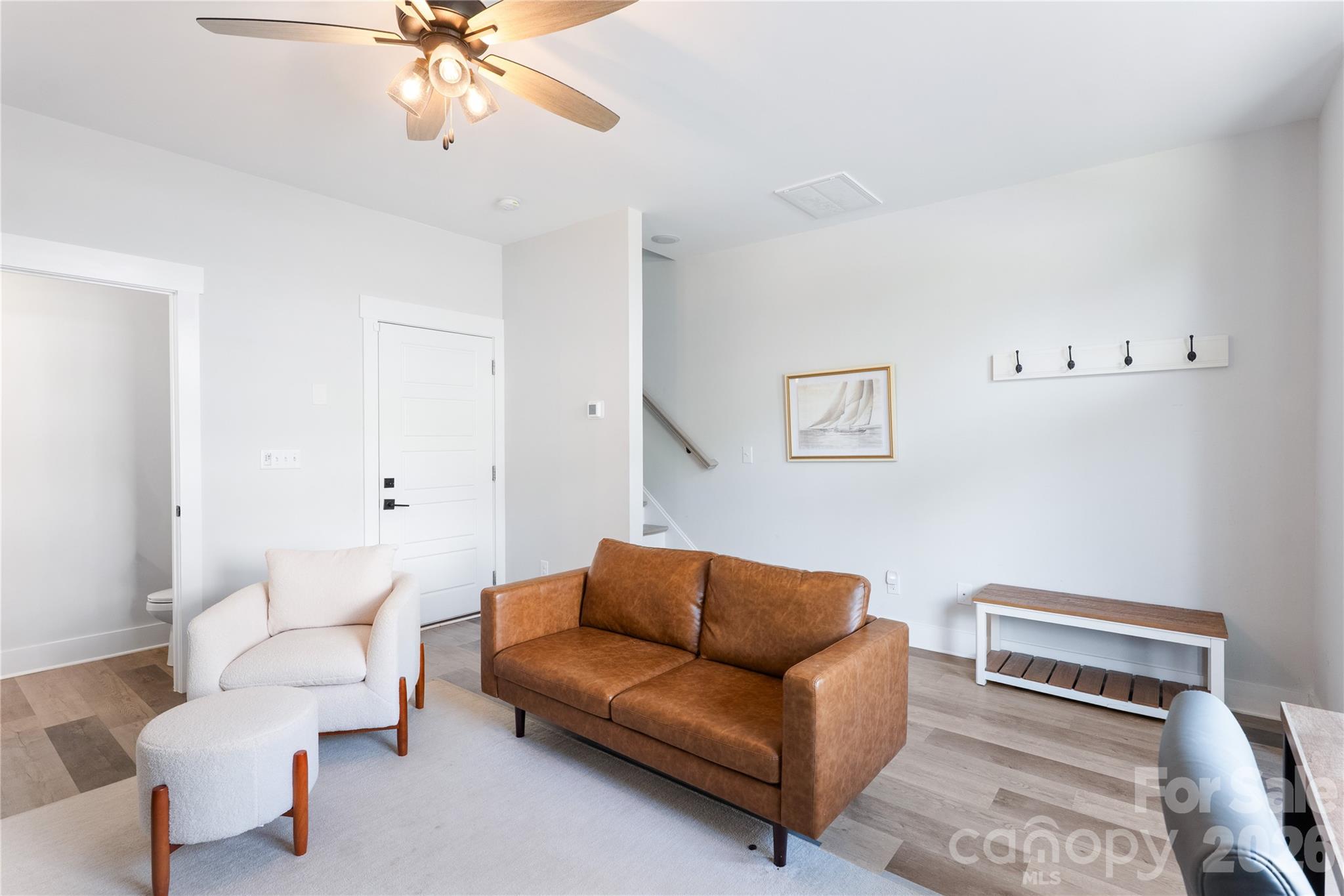 223 S Bruns Avenue Property Photo 5