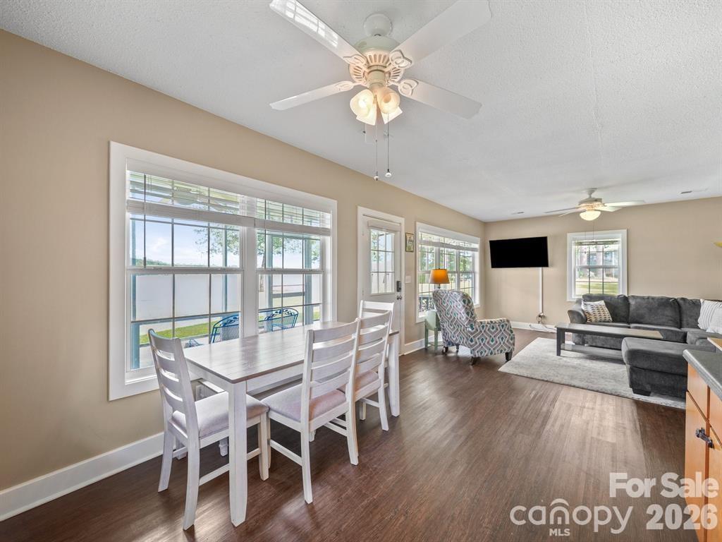 275 S Waters Edge Drive Property Photo 12