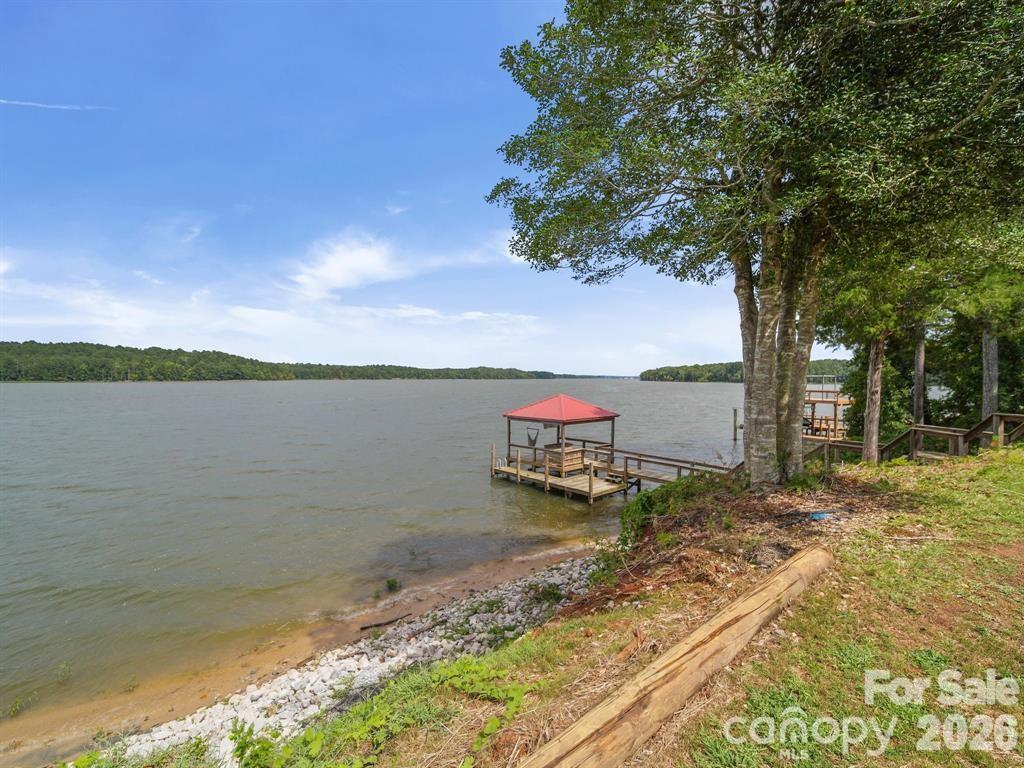 275 S Waters Edge Drive Property Photo 17