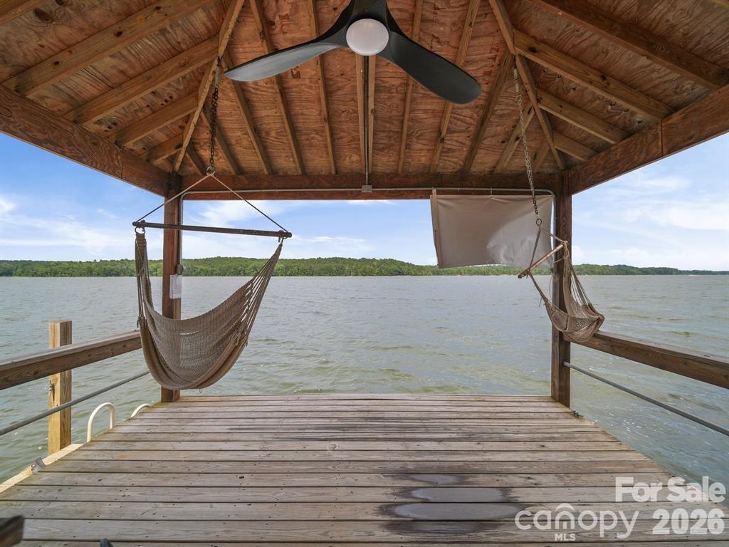 275 S Waters Edge Drive Property Photo 18