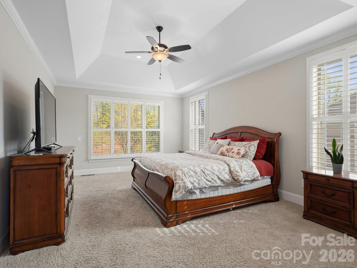 1015 Golden Bell Drive Property Photo 26