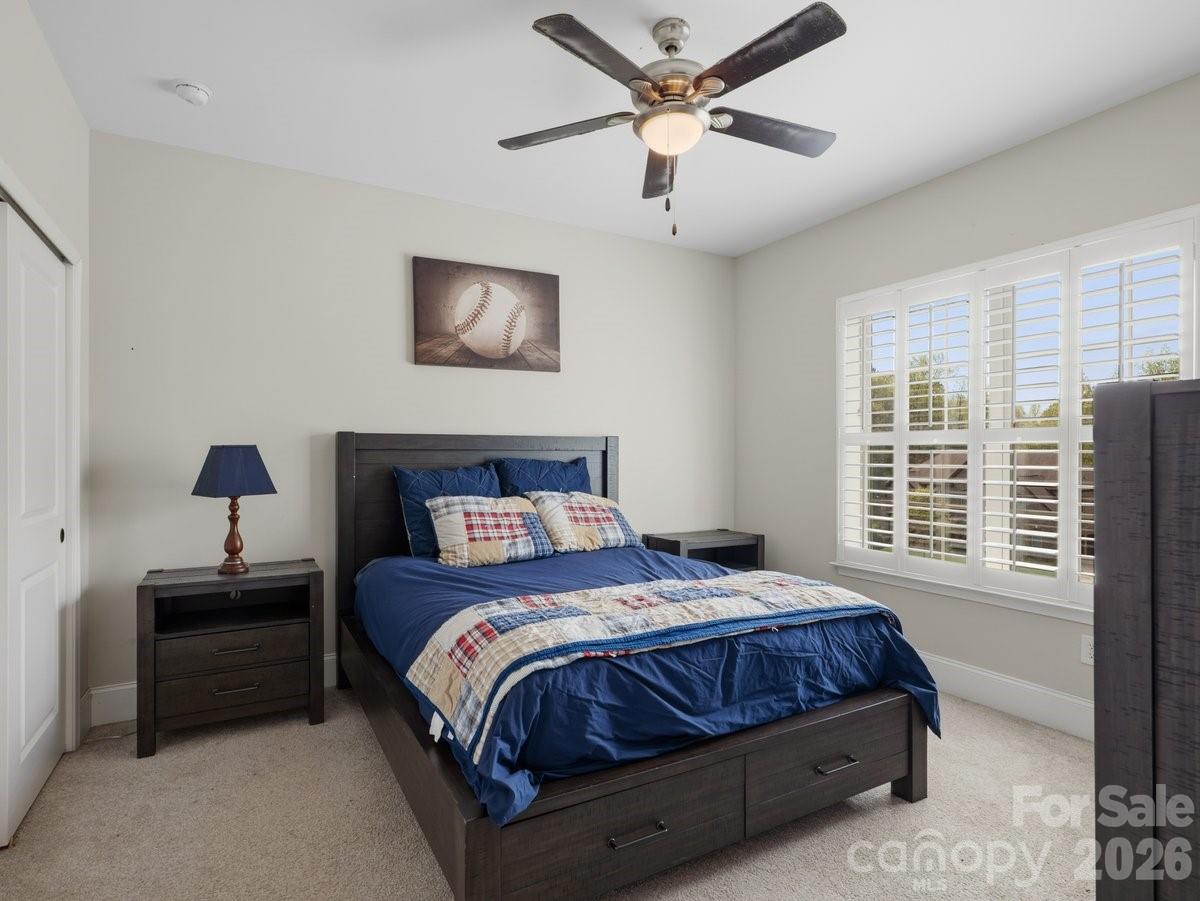 1015 Golden Bell Drive Property Photo 35