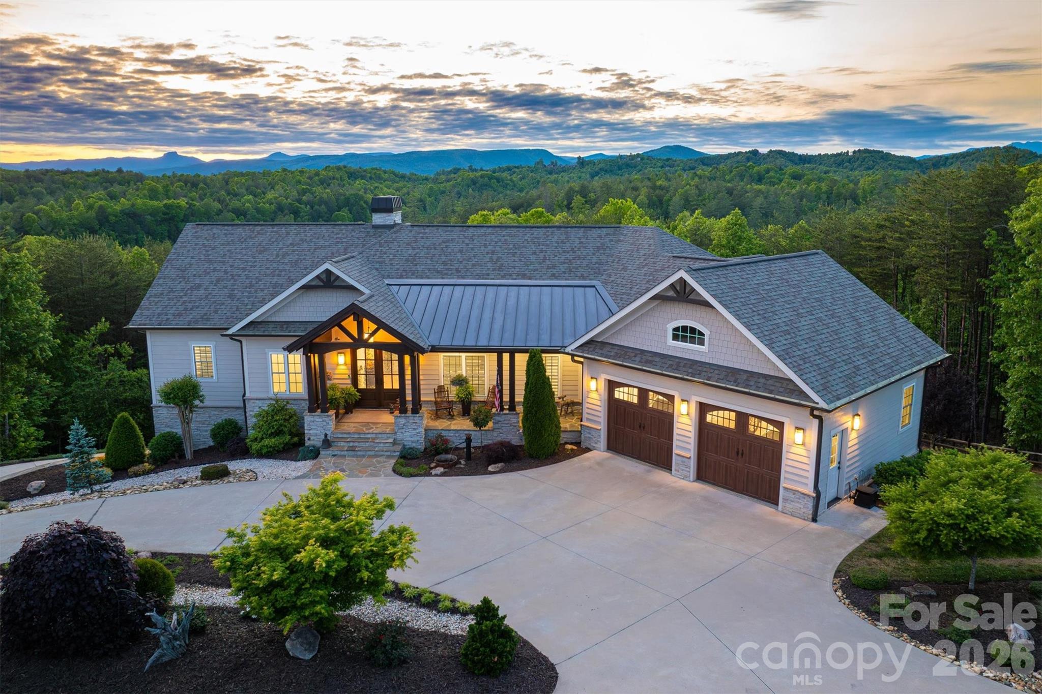 1506 High Valley Way Property Photo 1