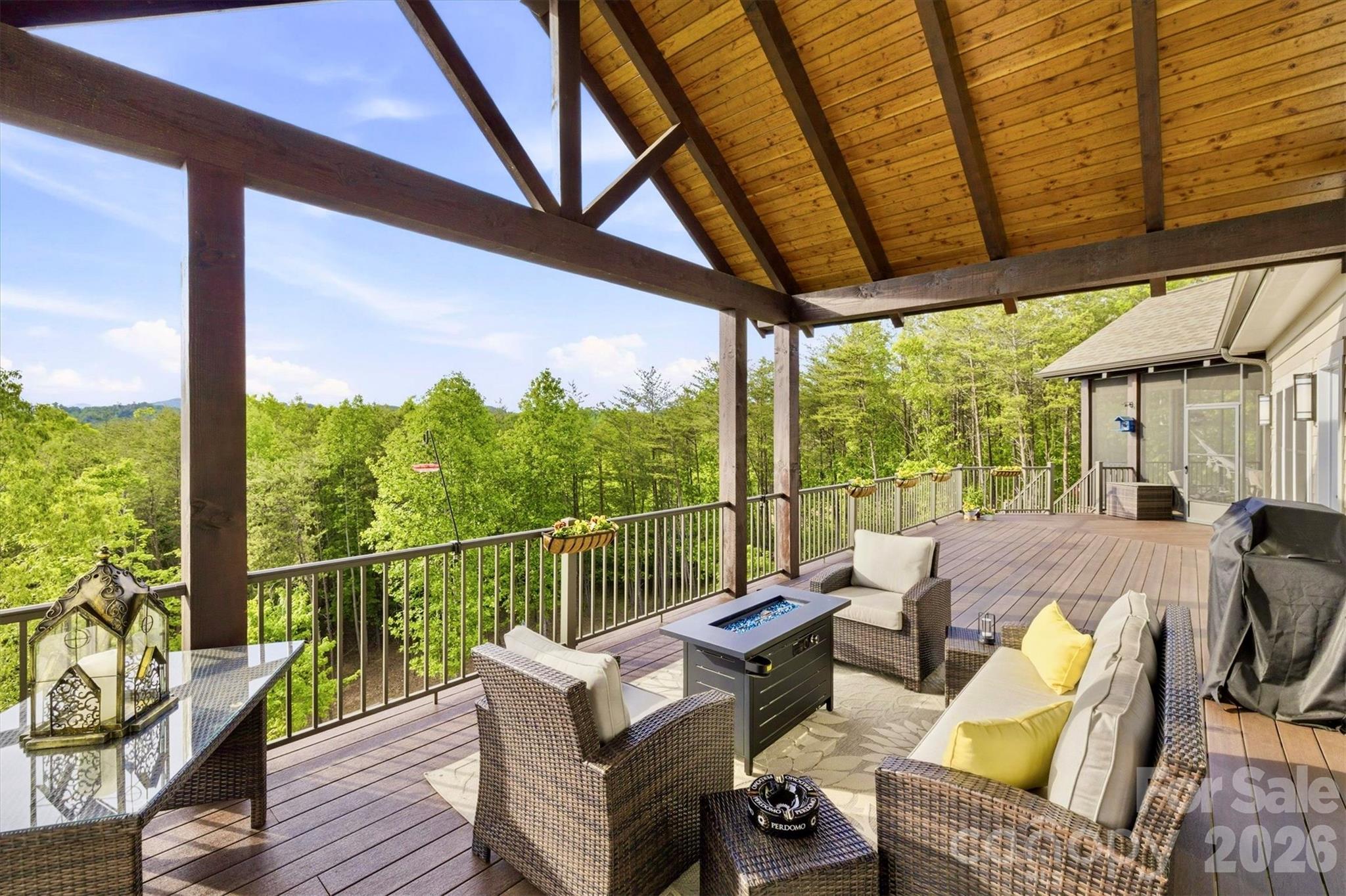 1506 High Valley Way Property Photo 20