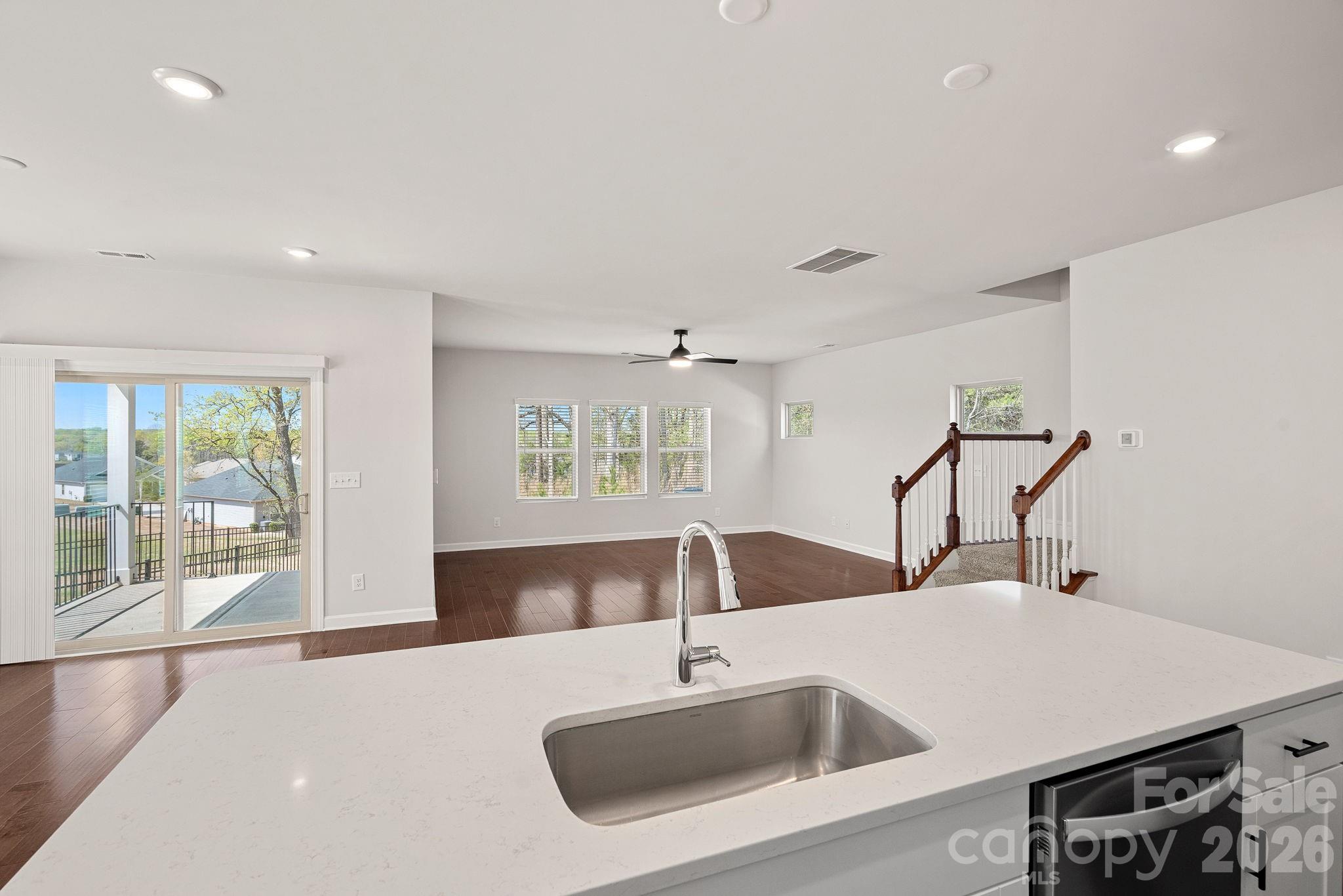11935 Red Leaf Drive Property Photo 11