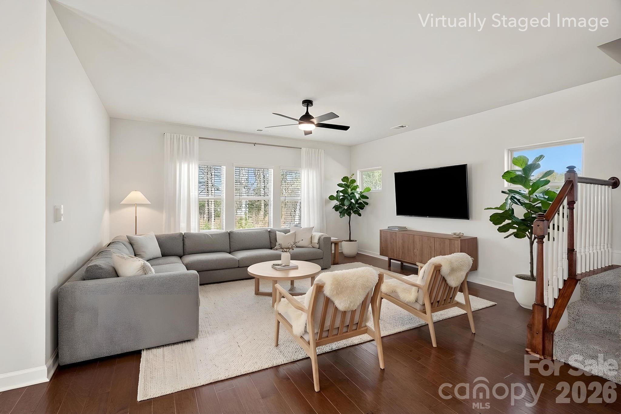 11935 Red Leaf Drive Property Photo 12