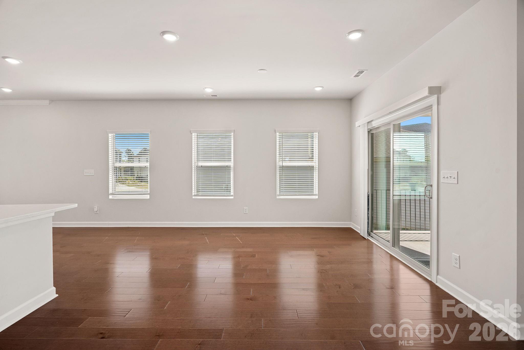 11935 Red Leaf Drive Property Photo 16
