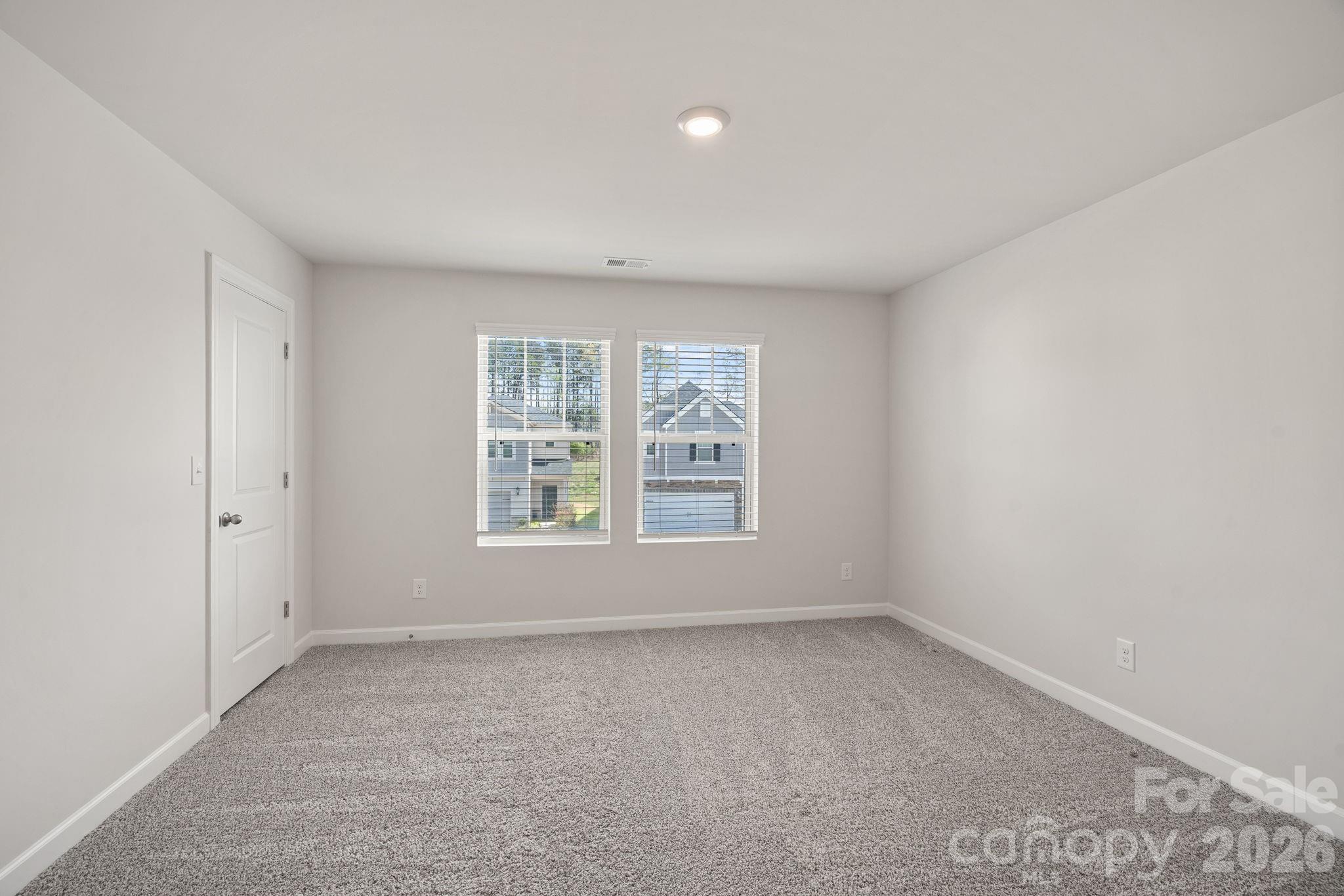 11935 Red Leaf Drive Property Photo 32