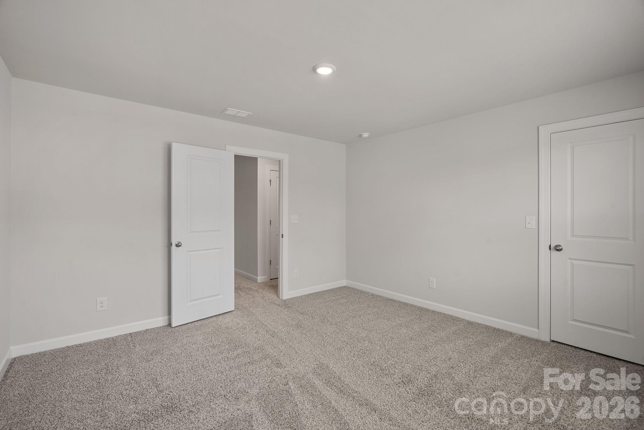 11935 Red Leaf Drive Property Photo 33