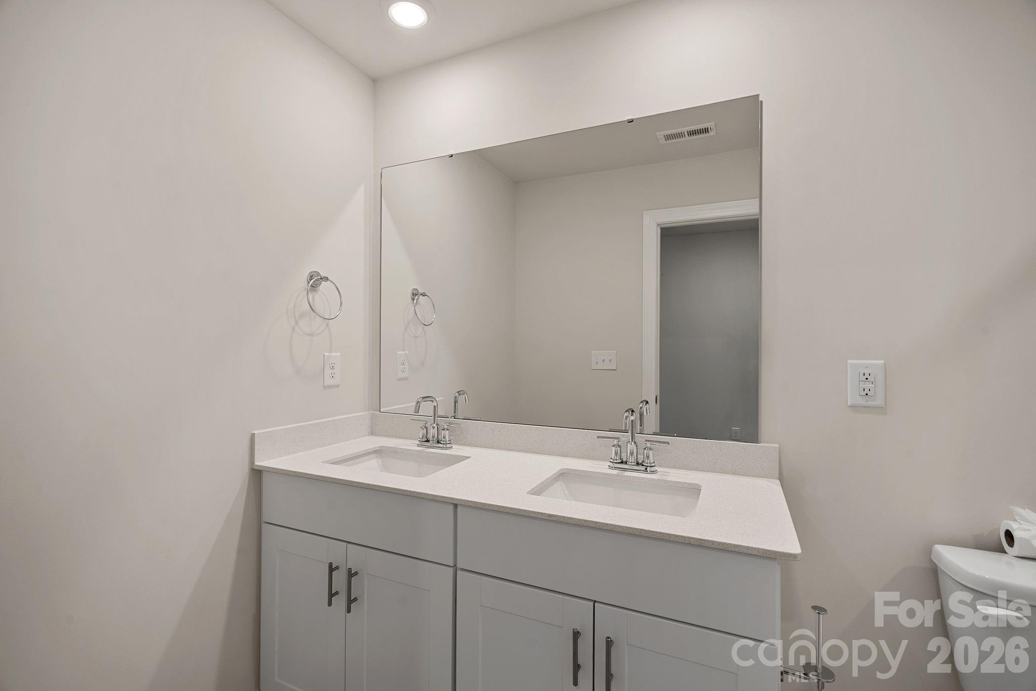 11935 Red Leaf Drive Property Photo 34