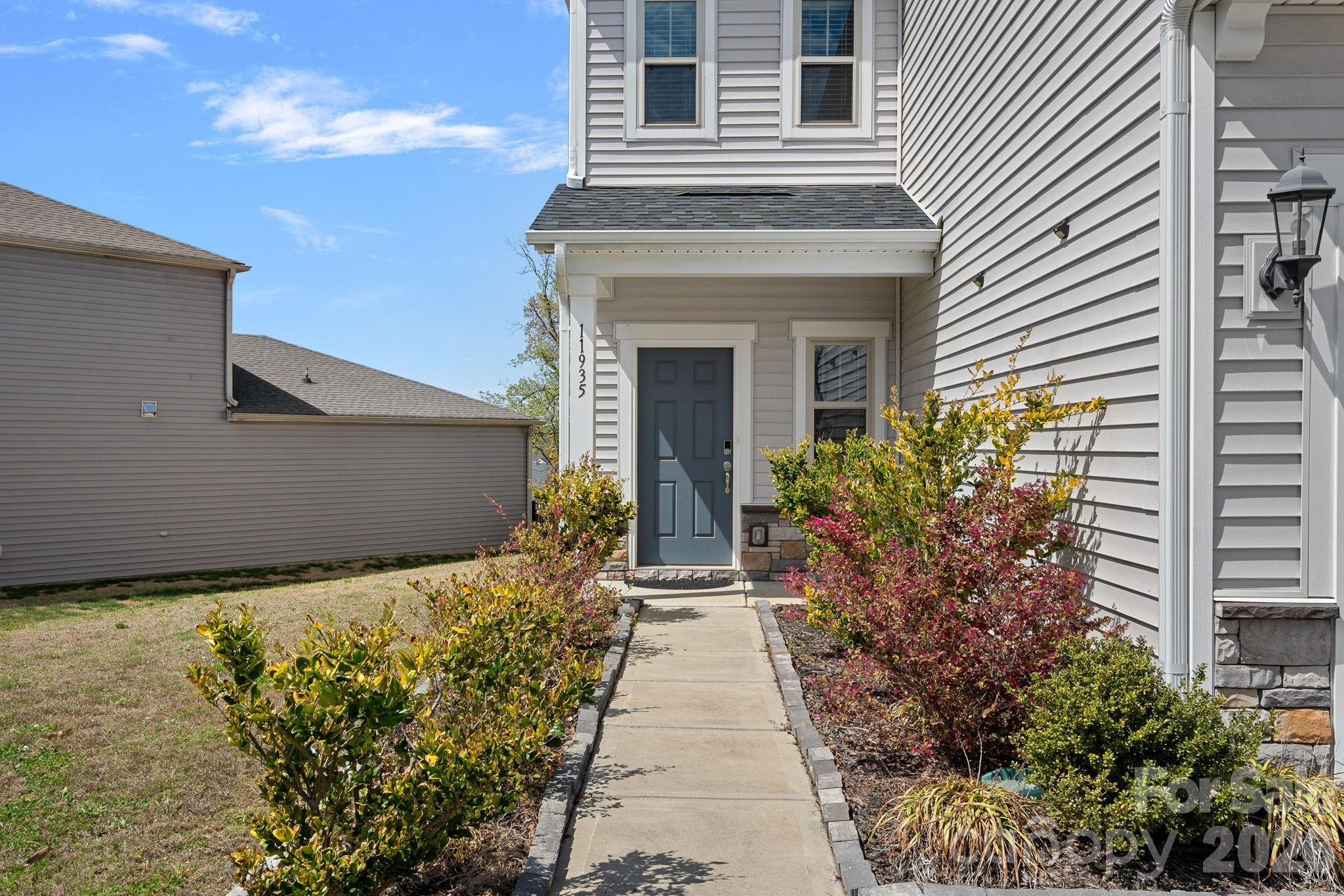 11935 Red Leaf Drive Property Photo 36