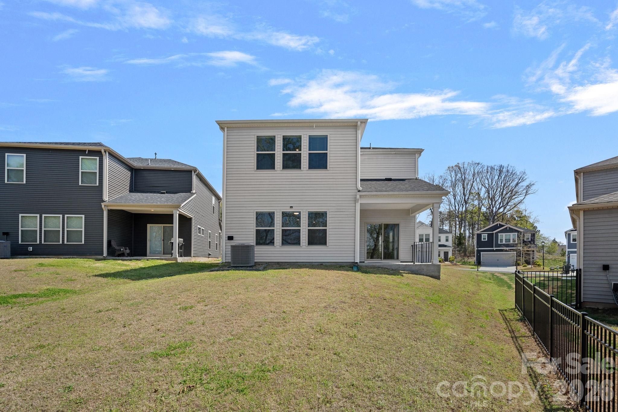 11935 Red Leaf Drive Property Photo 38