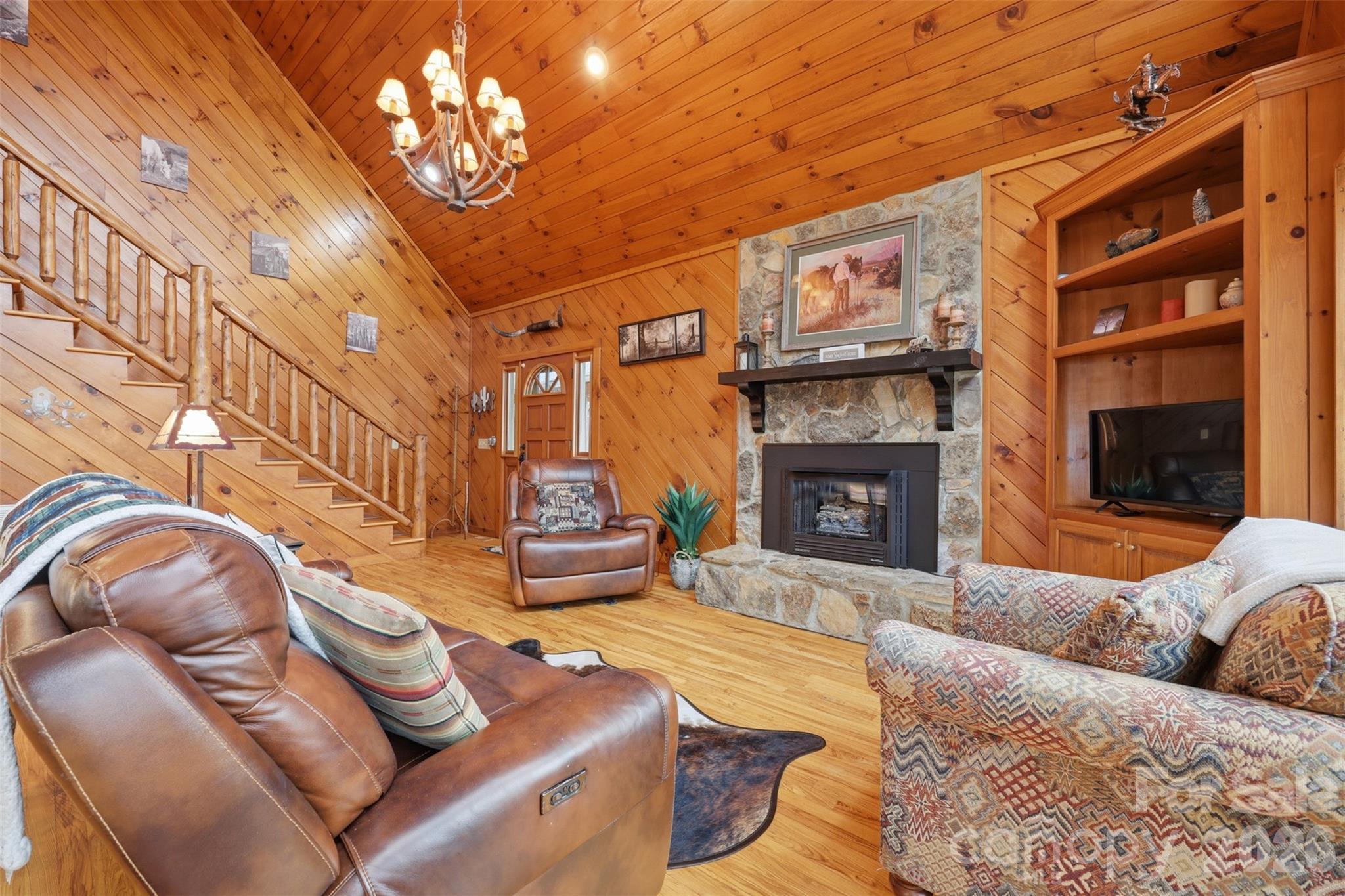 1721 Meadow Road Property Photo 10