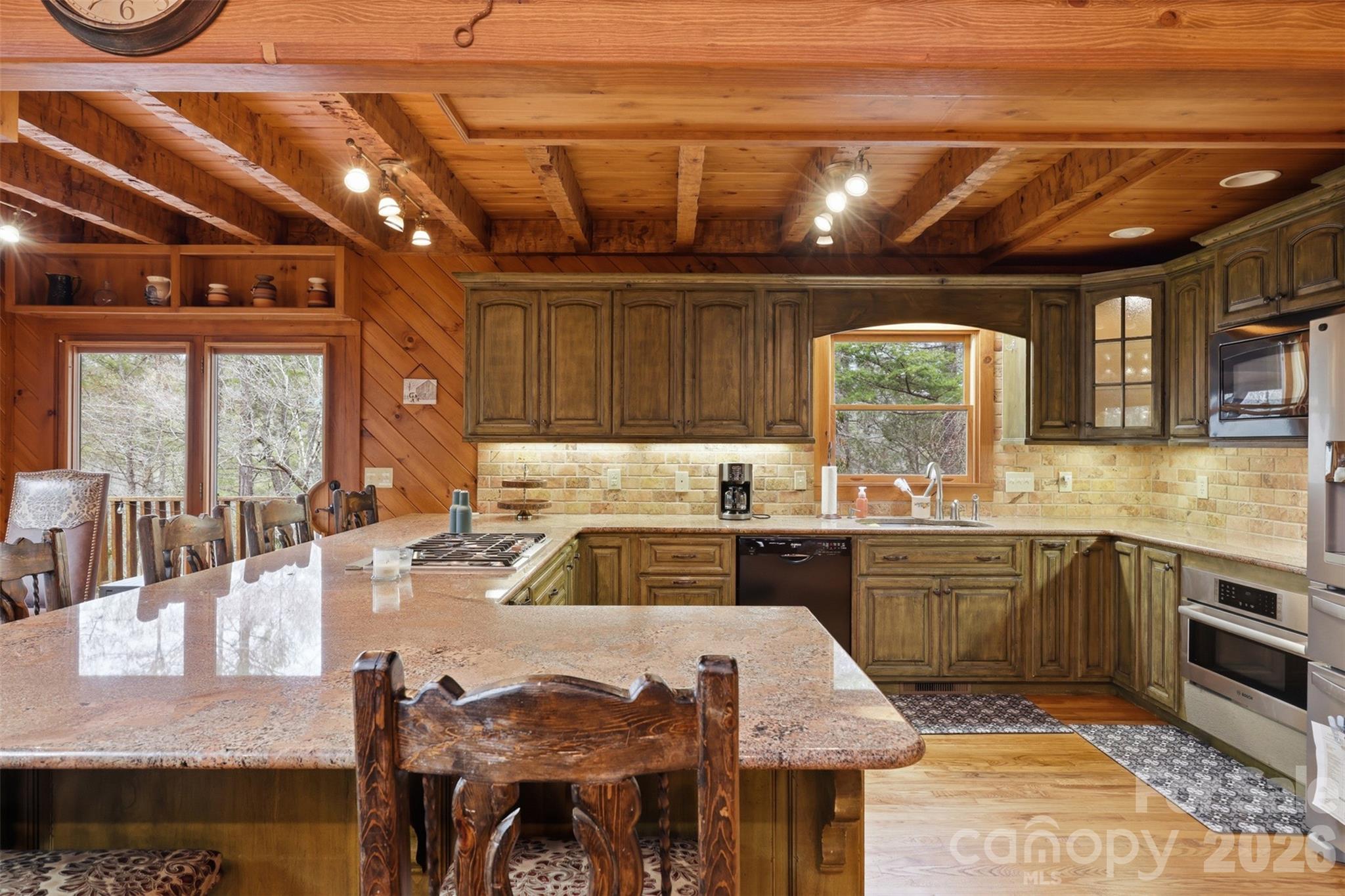 1721 Meadow Road Property Photo 14