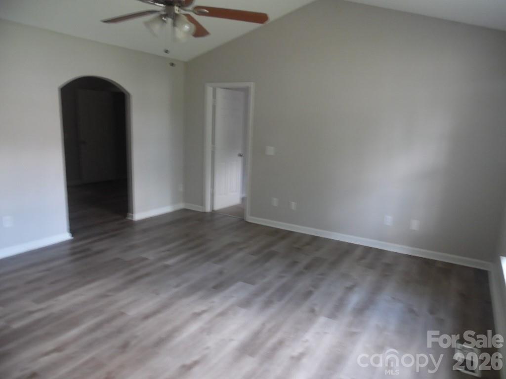 615 Flicker Street Property Photo 2