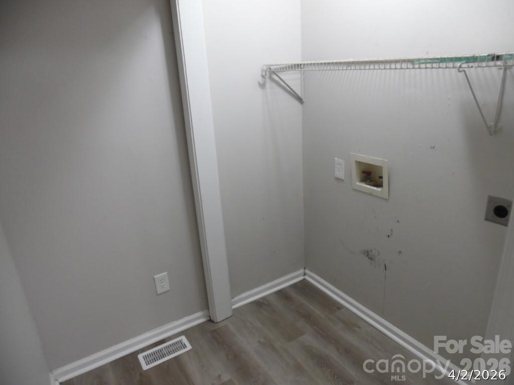 615 Flicker Street Property Photo 5