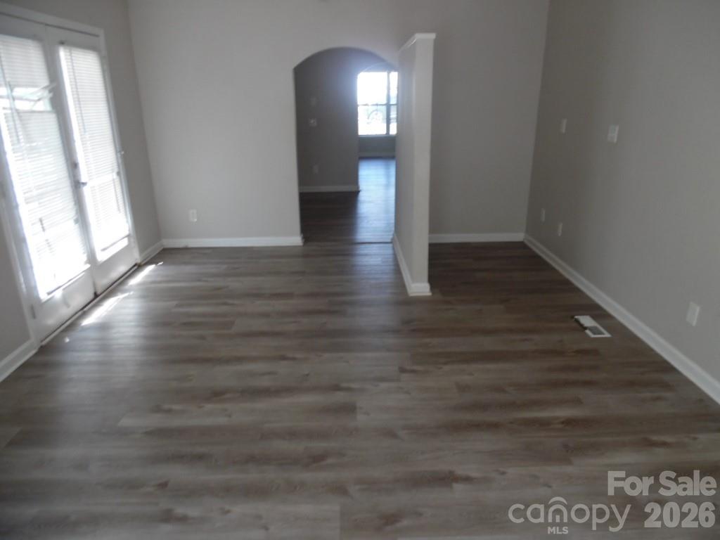 615 Flicker Street Property Photo 11
