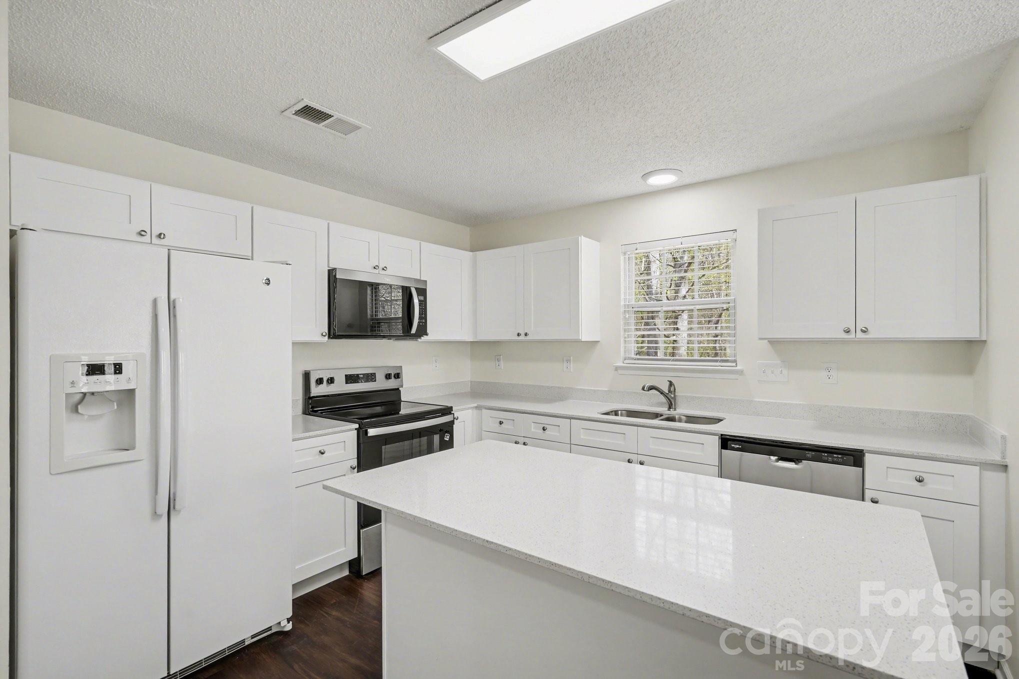 6308 Dumont Lane Property Photo 15