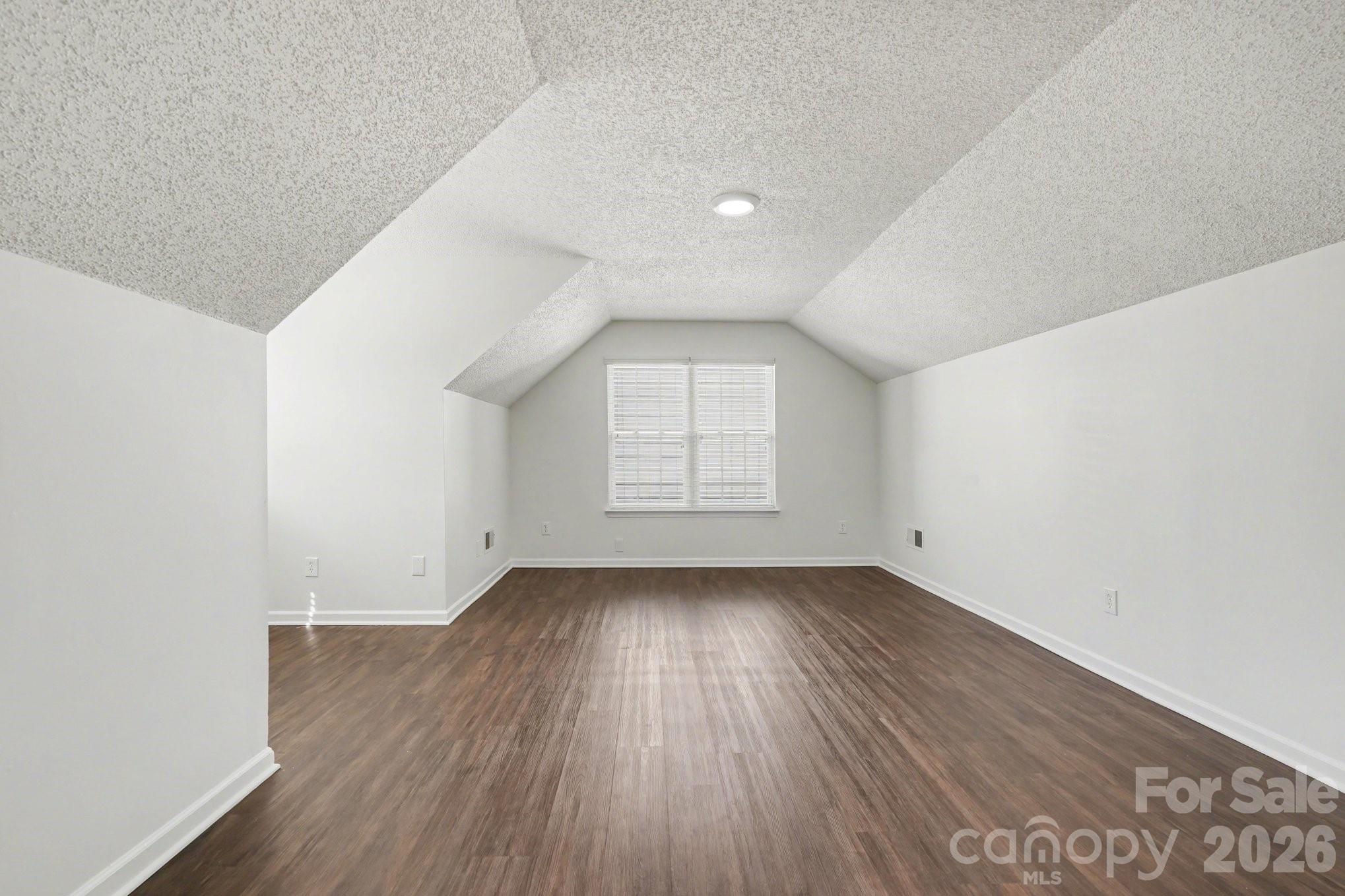 6308 Dumont Lane Property Photo 17