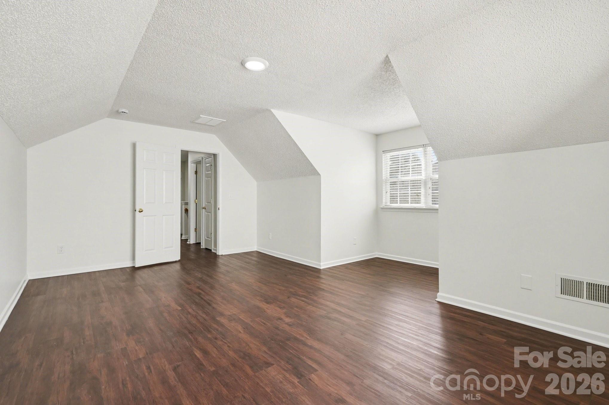 6308 Dumont Lane Property Photo 18
