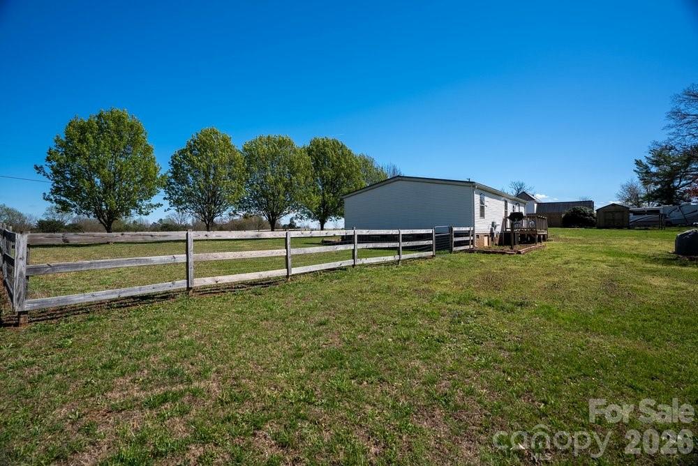 889 Tabor Road Property Photo 5