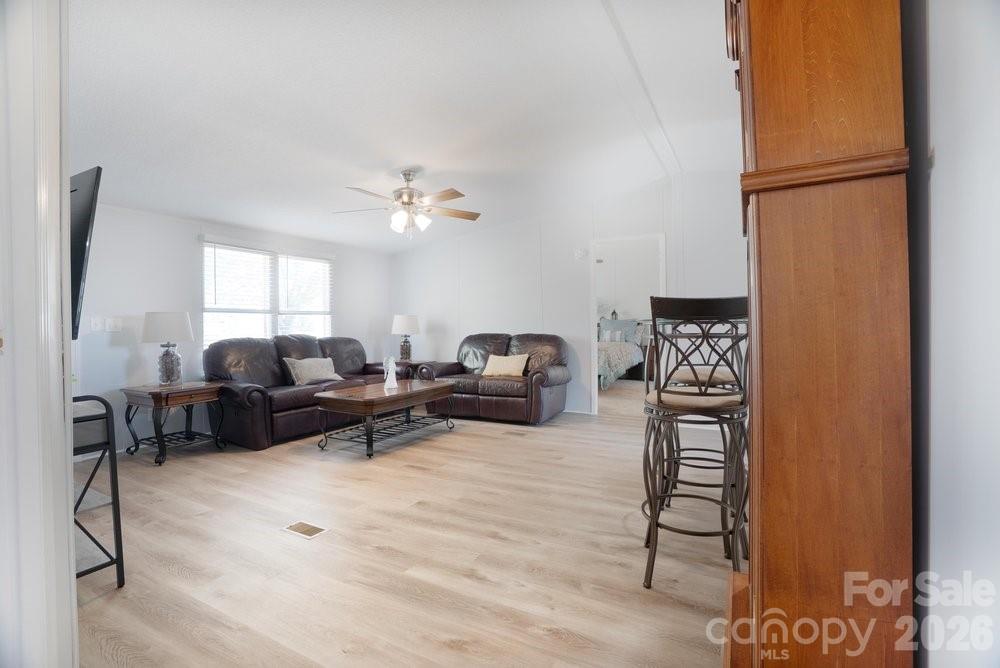 889 Tabor Road Property Photo 8