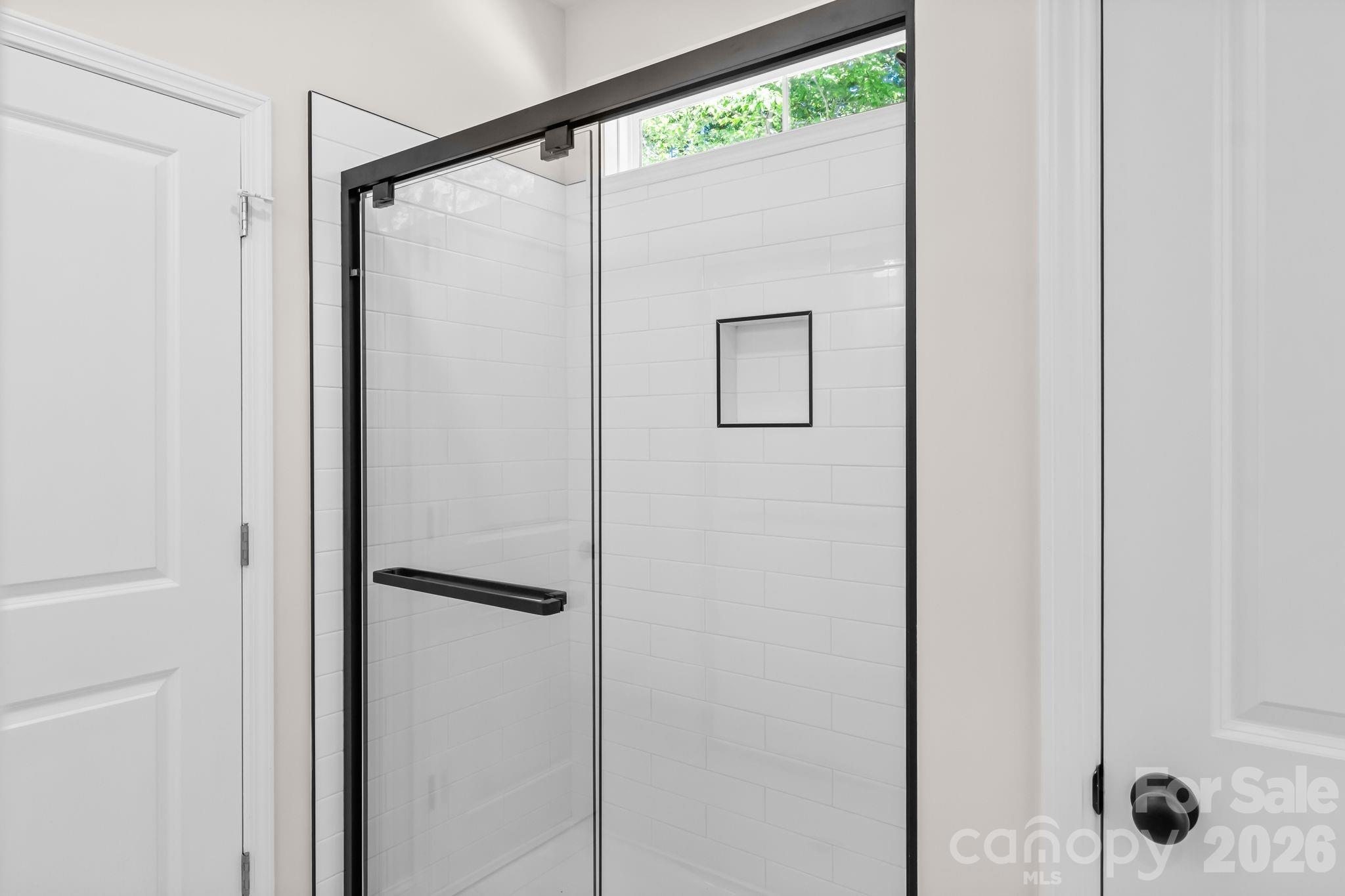 2123 Woodhurst Lane Property Photo 14