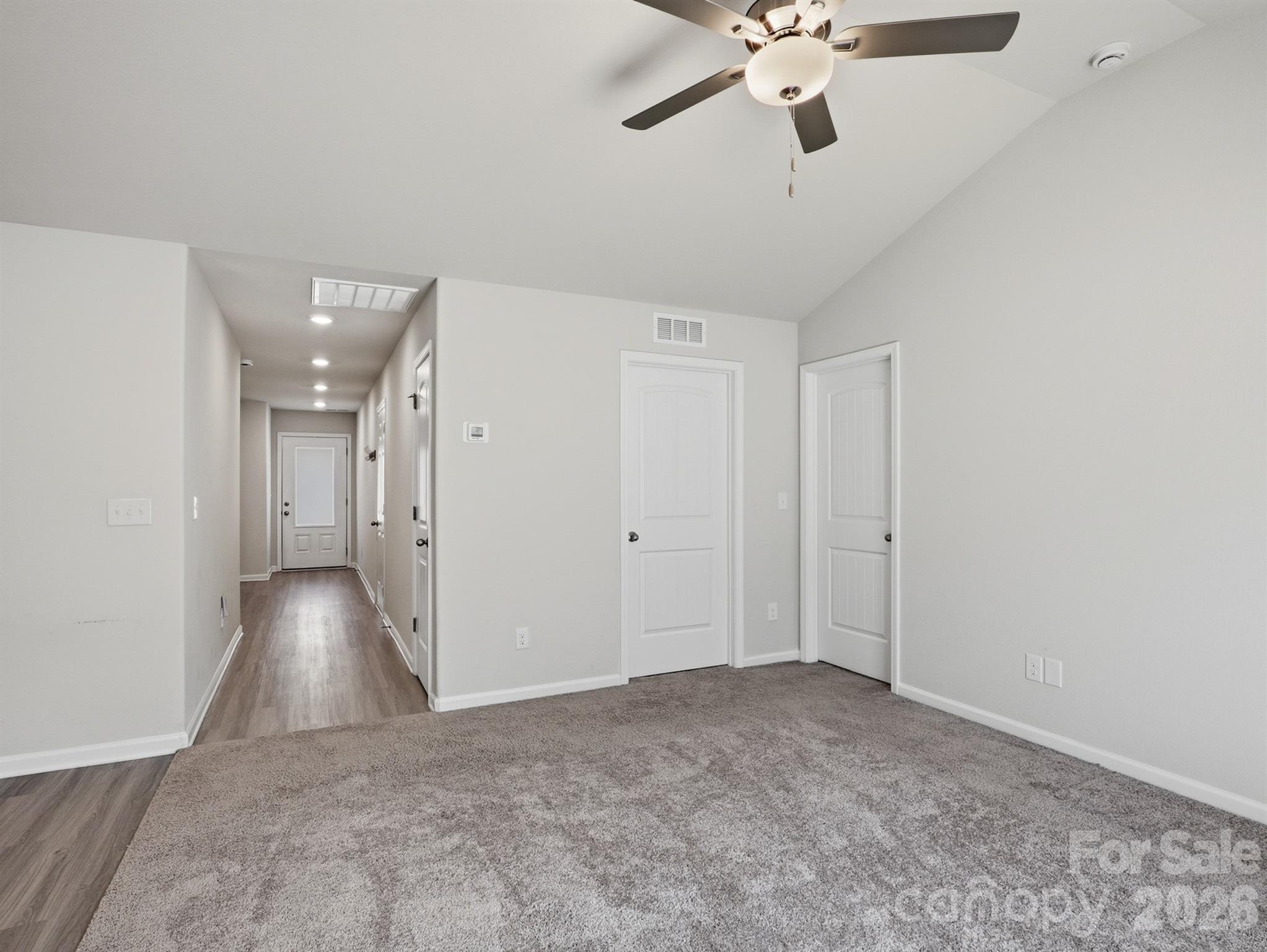 662 E Lamorak Place Property Photo 6