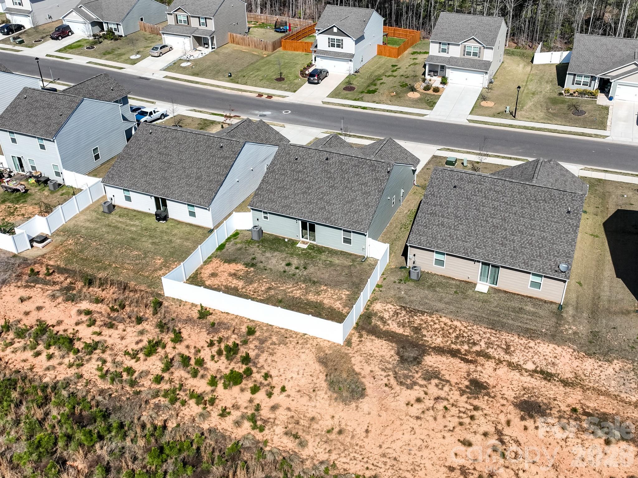 662 E Lamorak Place Property Photo 34