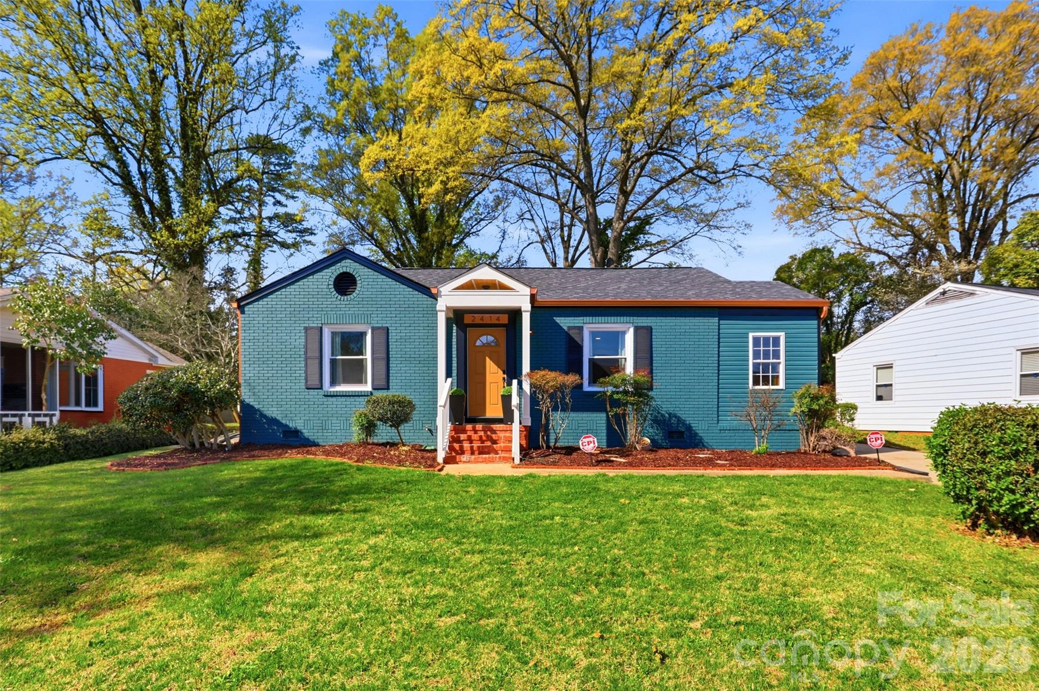 2414 Belfast Drive Property Photo 1