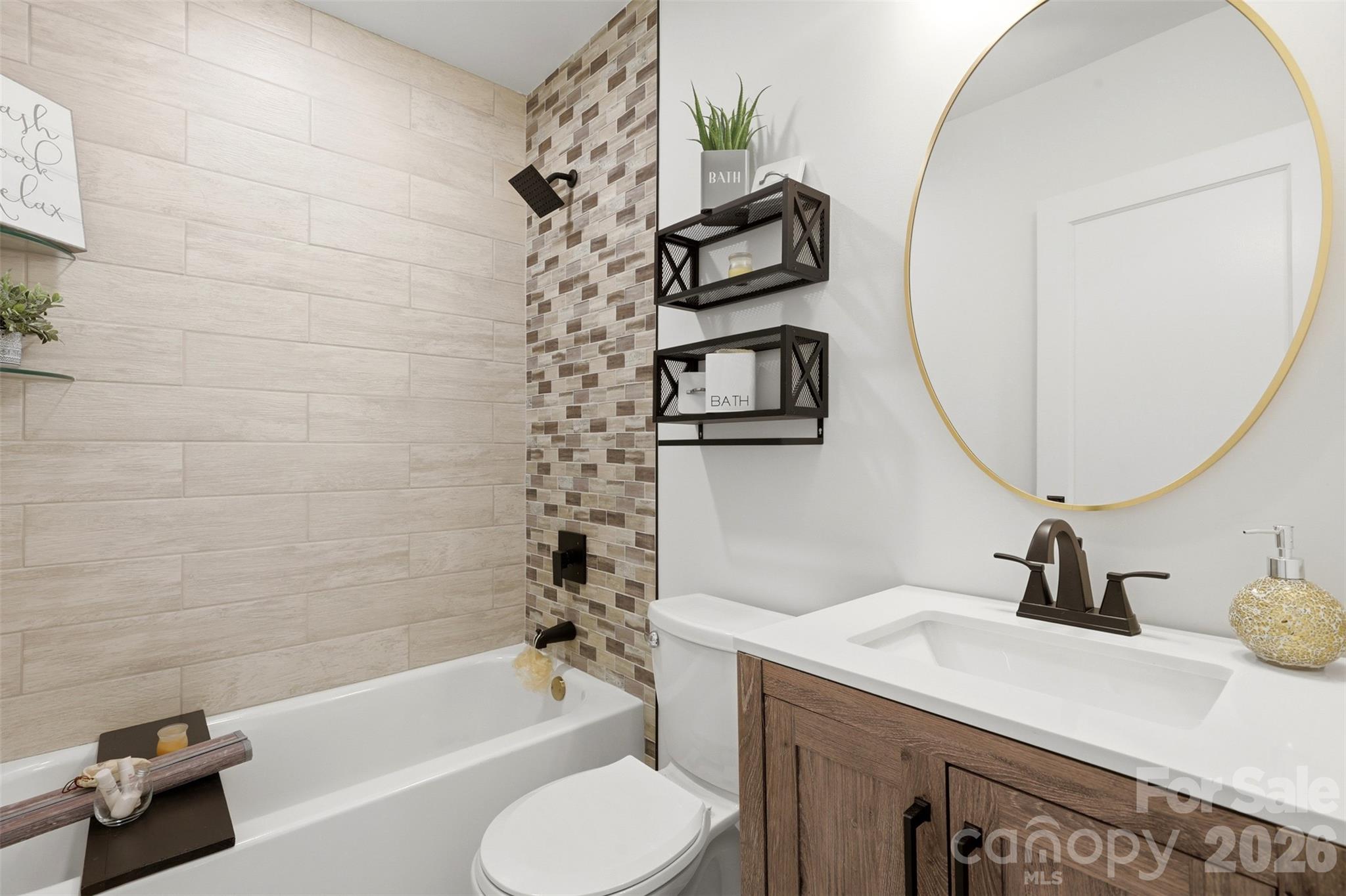 2414 Belfast Drive Property Photo 12