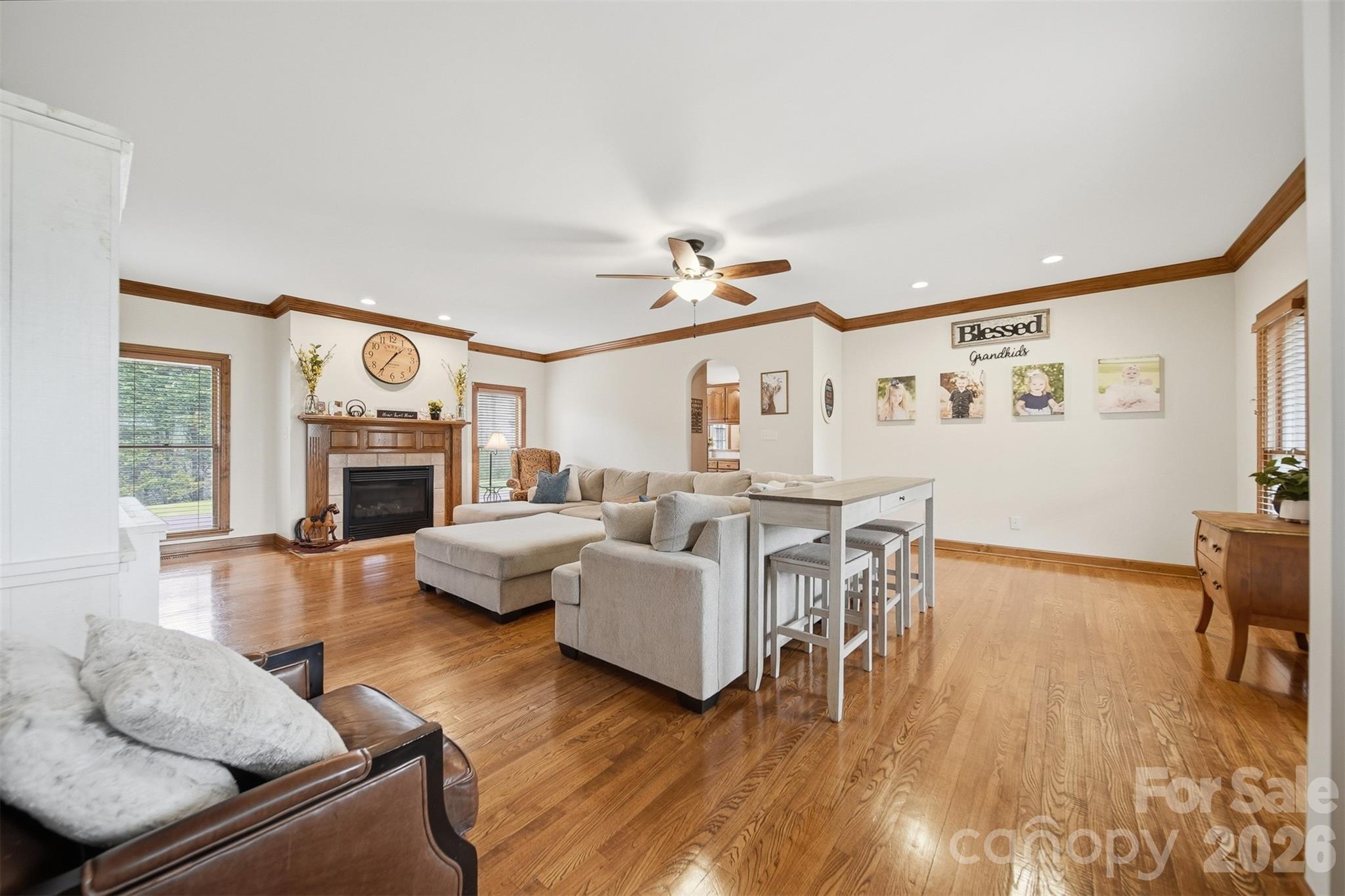 3330 Shamrock Heights Property Photo 4
