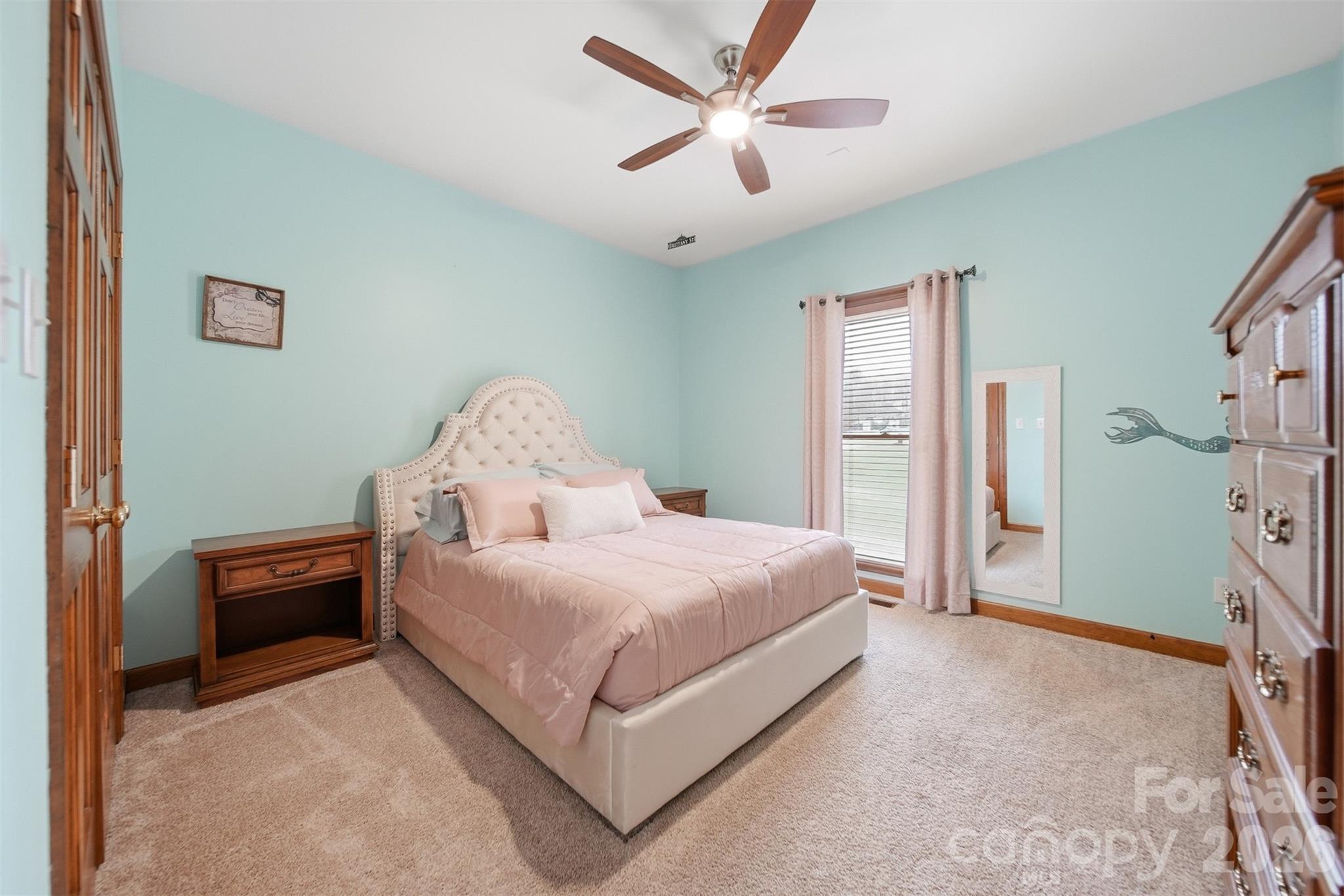 3330 Shamrock Heights Property Photo 11