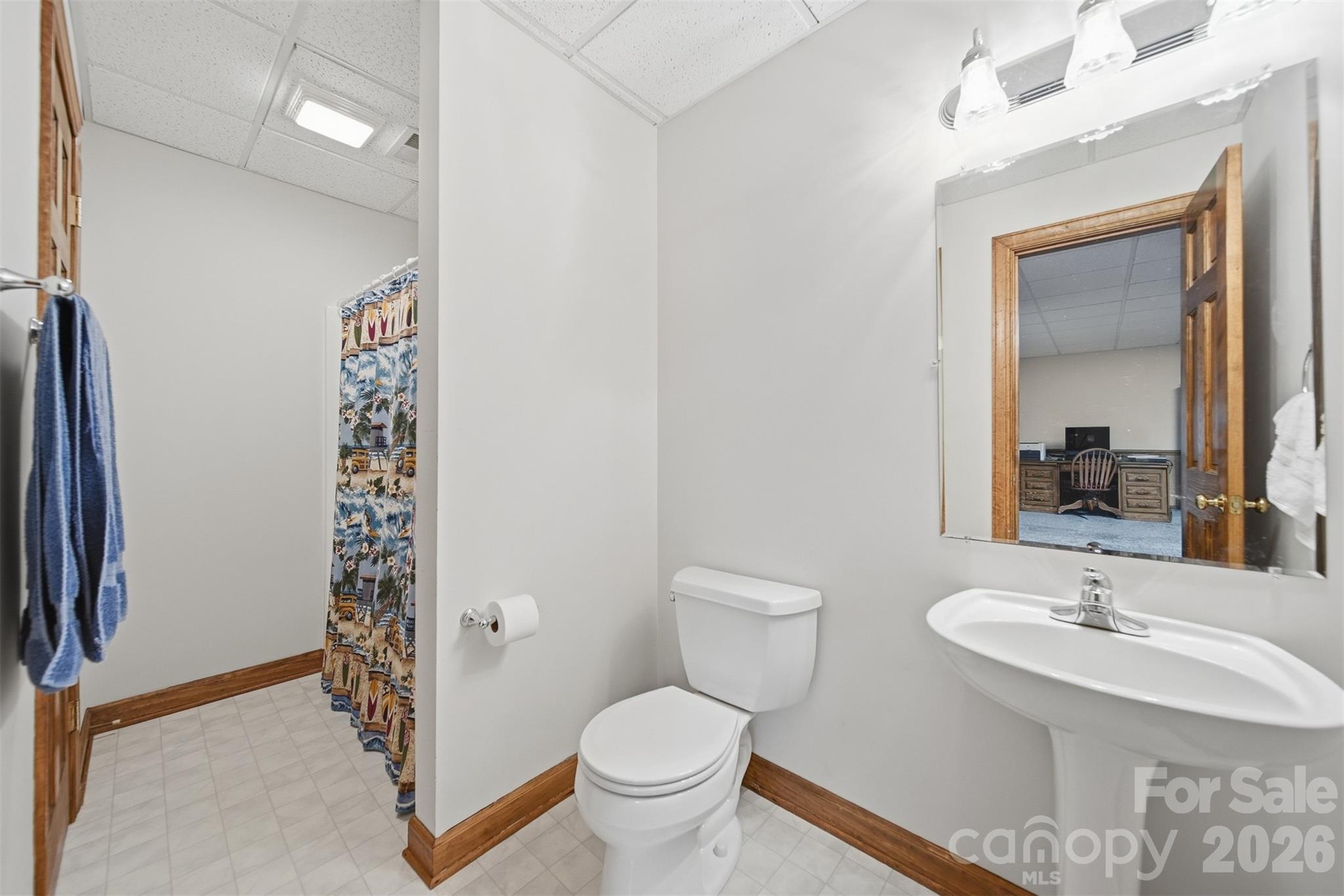3330 Shamrock Heights Property Photo 17
