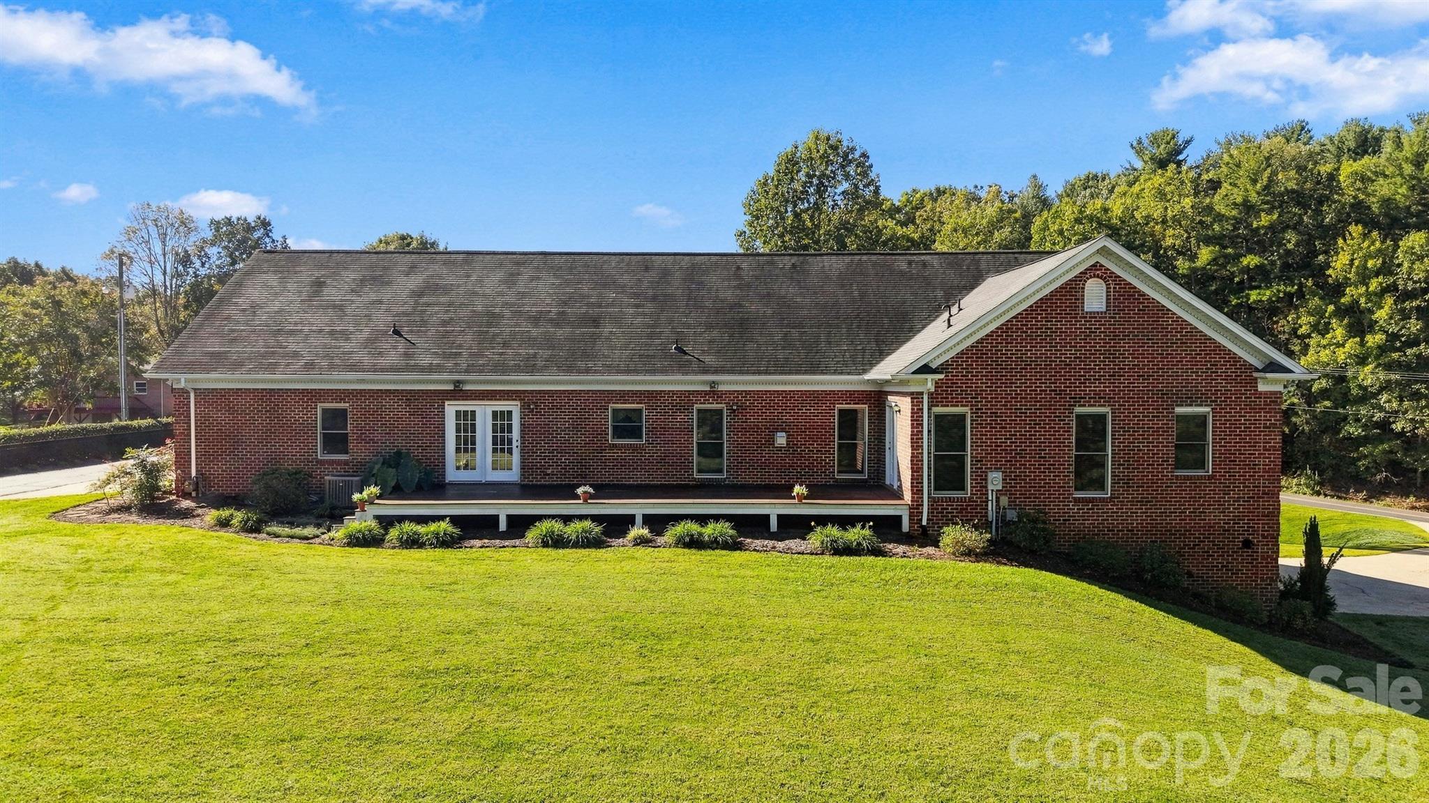 3330 Shamrock Heights Property Photo 37