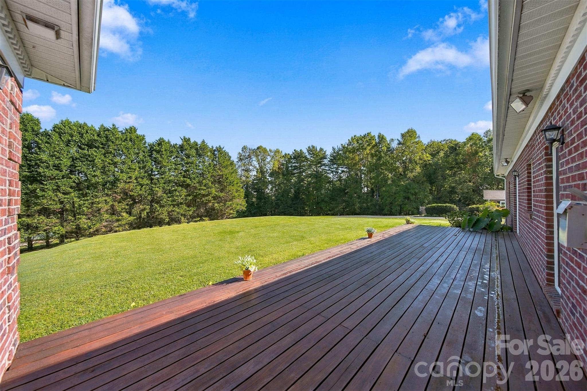 3330 Shamrock Heights Property Photo 39