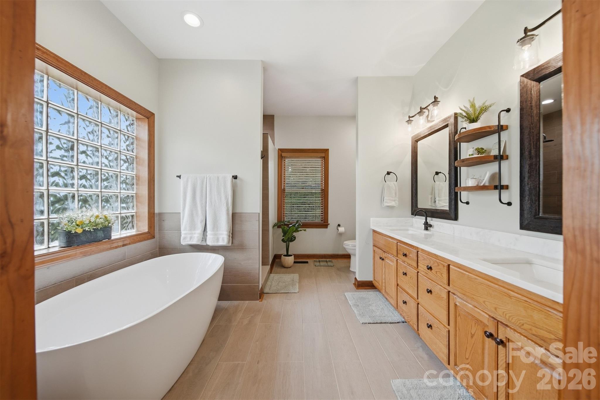 3330 Shamrock Heights Property Photo 41
