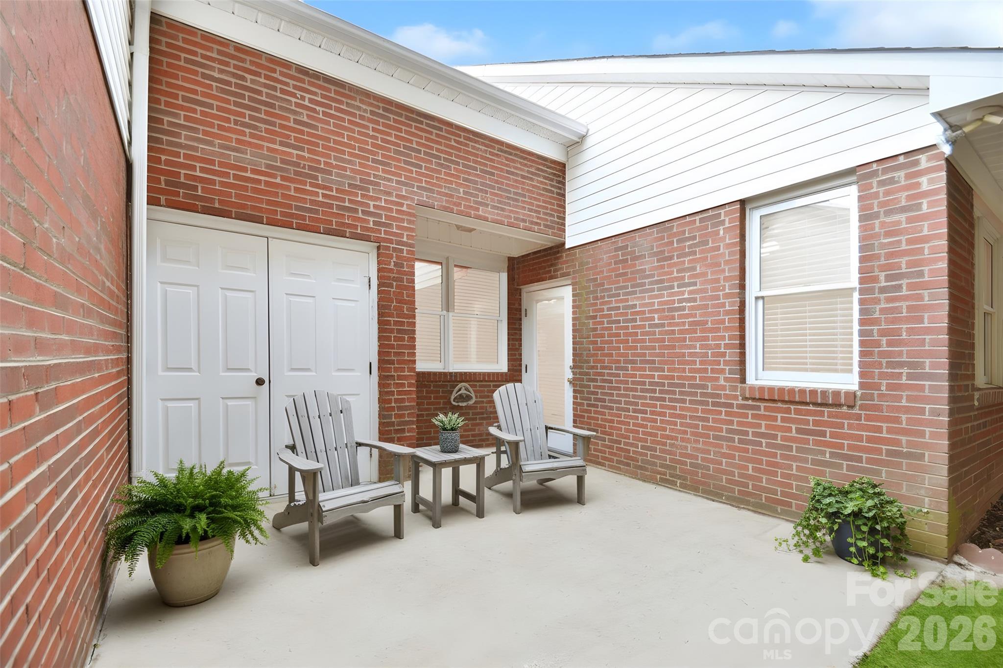 19968 Oak Leaf Circle Property Photo 14