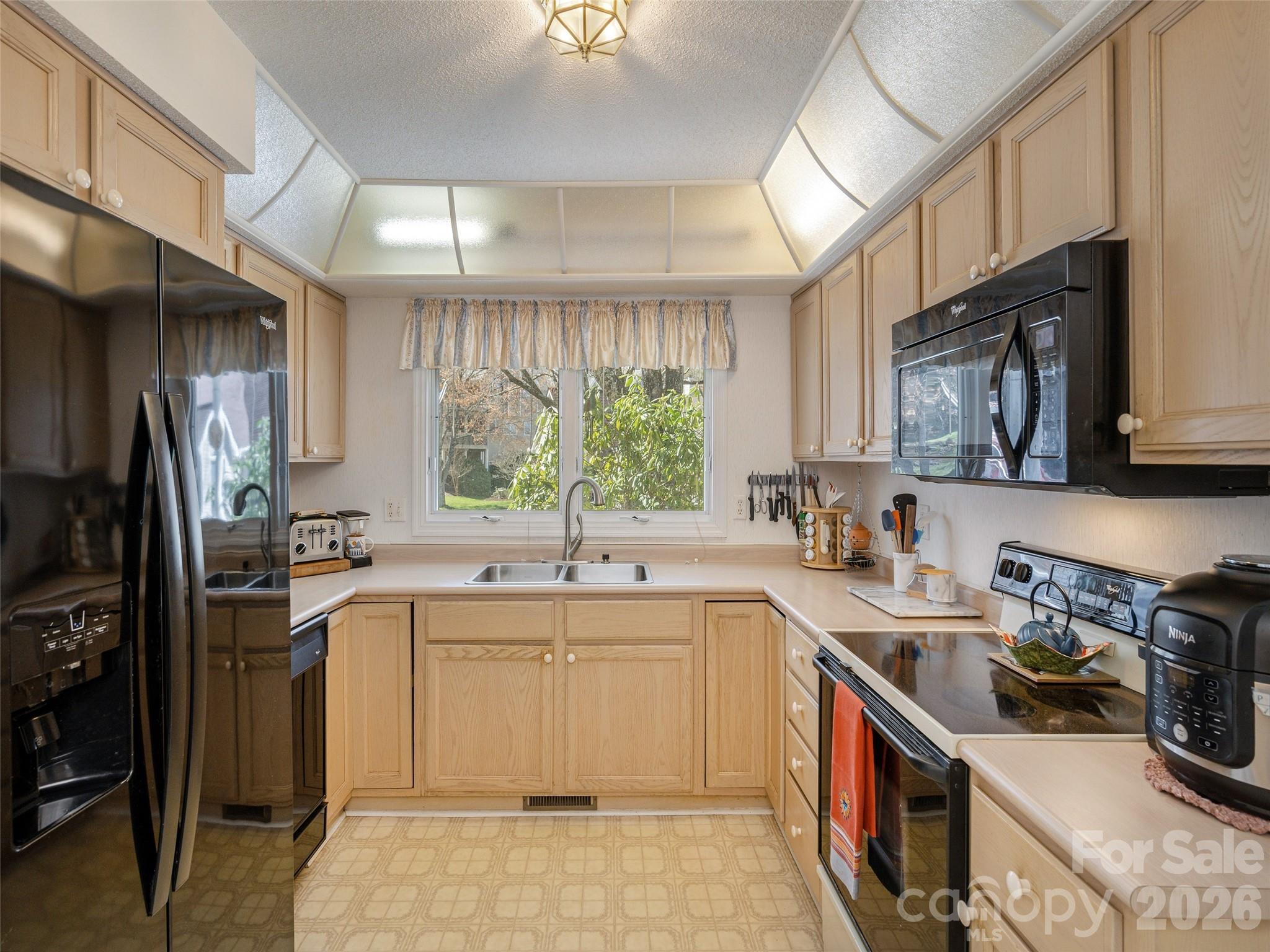 206 Black Oak Lane Property Photo 11