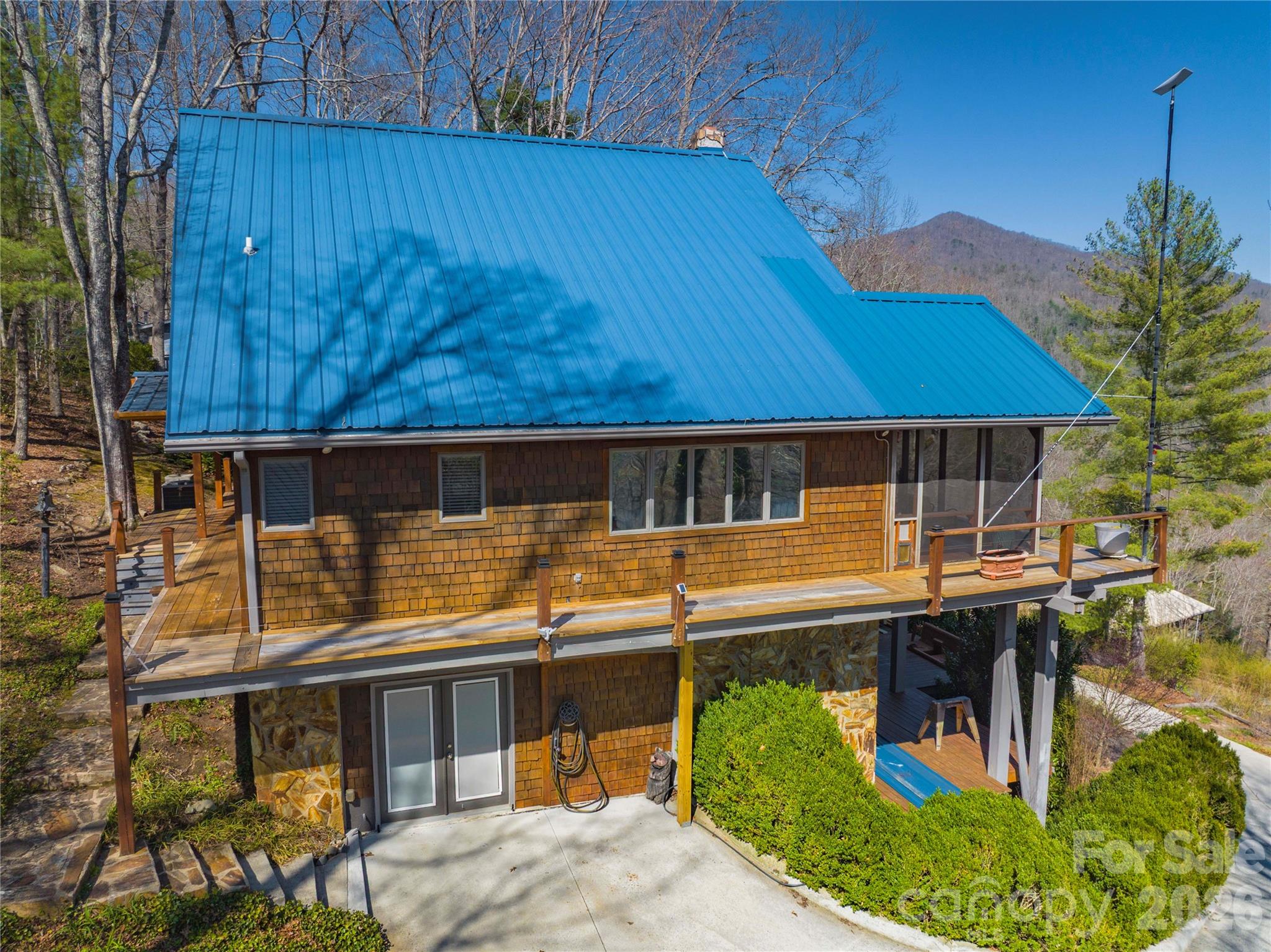 369 Deals Gap Road Property Photo 5
