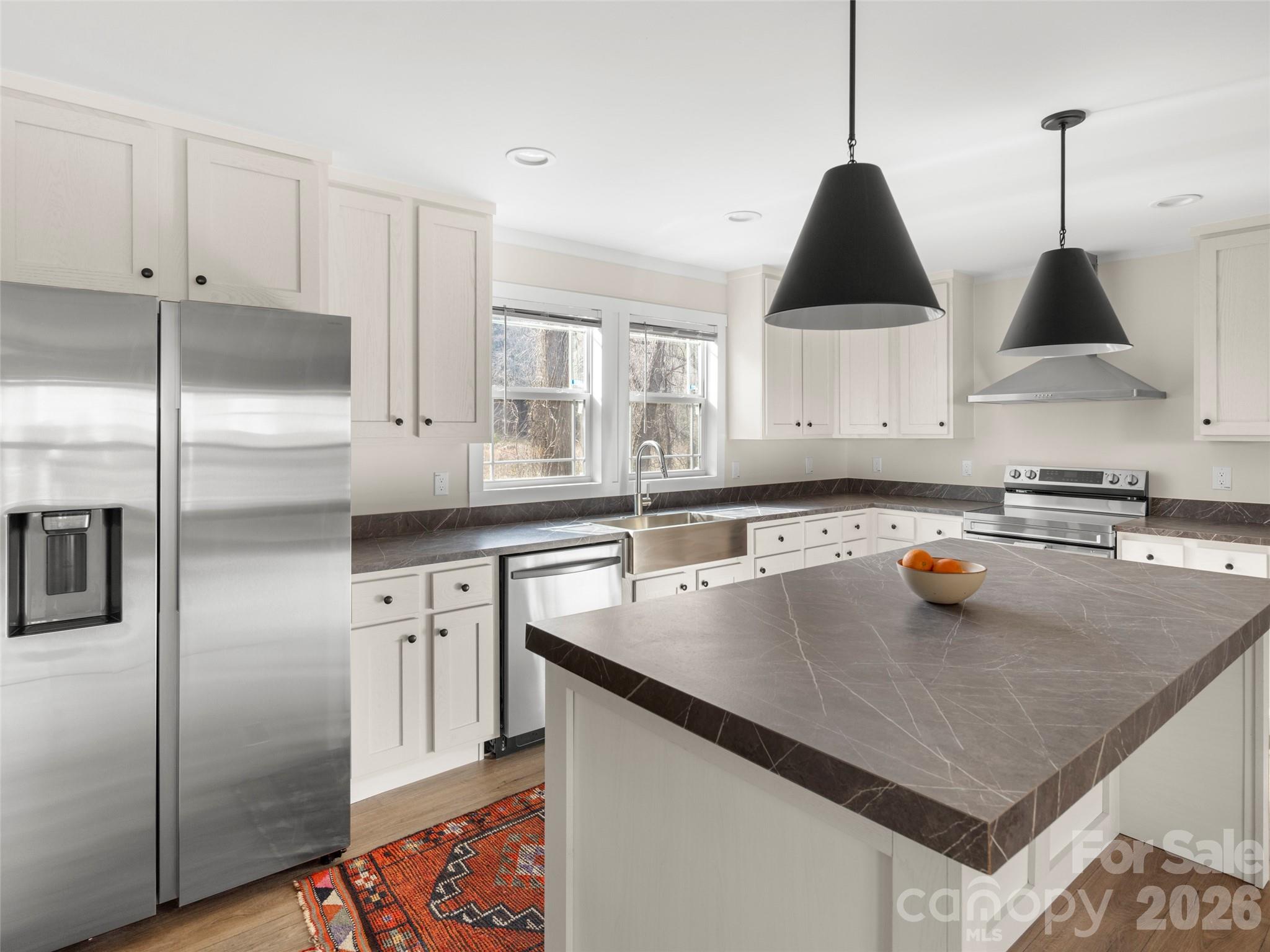 2095 Emmas Grove Road Property Photo 3