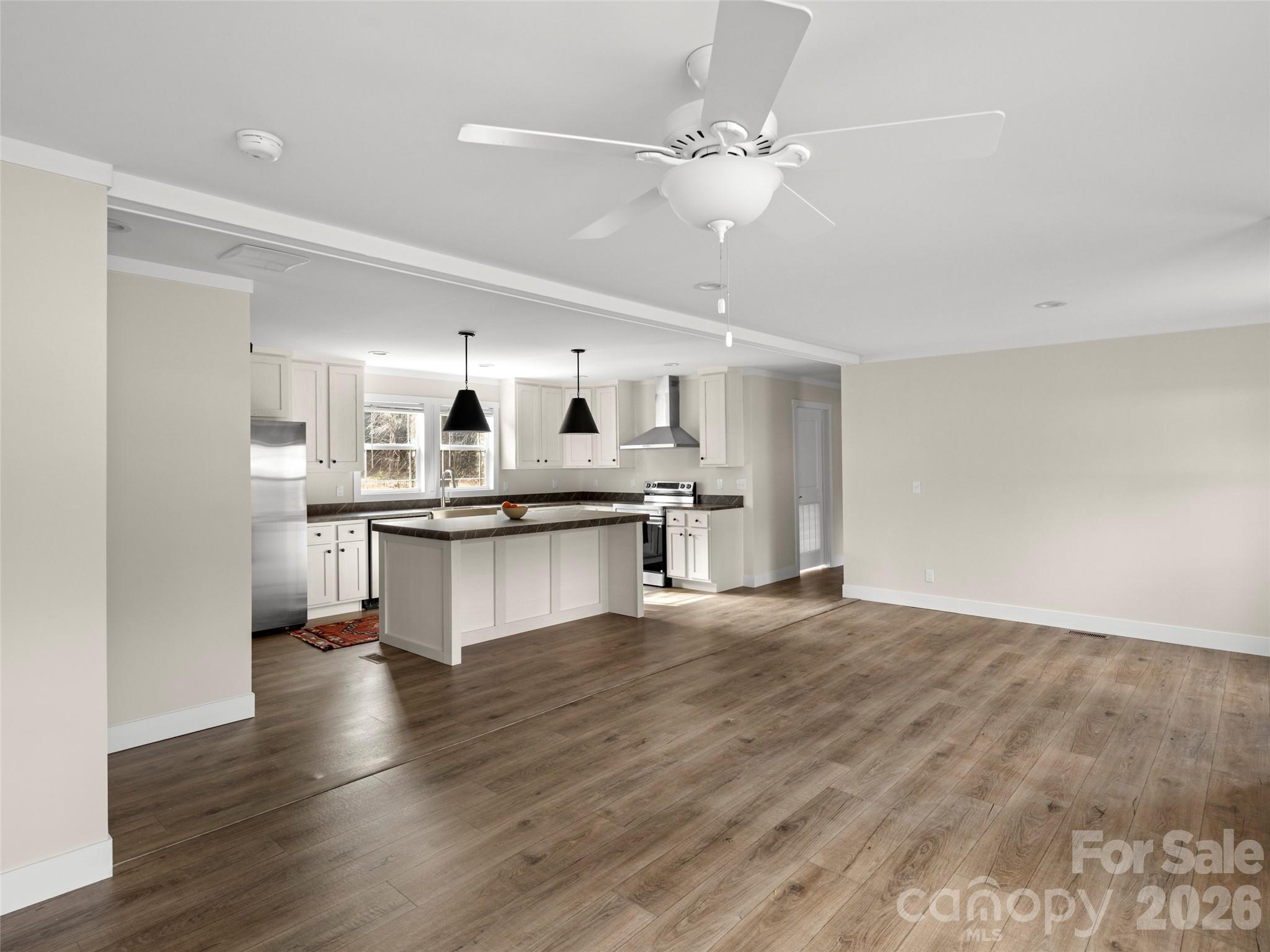 2095 Emmas Grove Road Property Photo 7