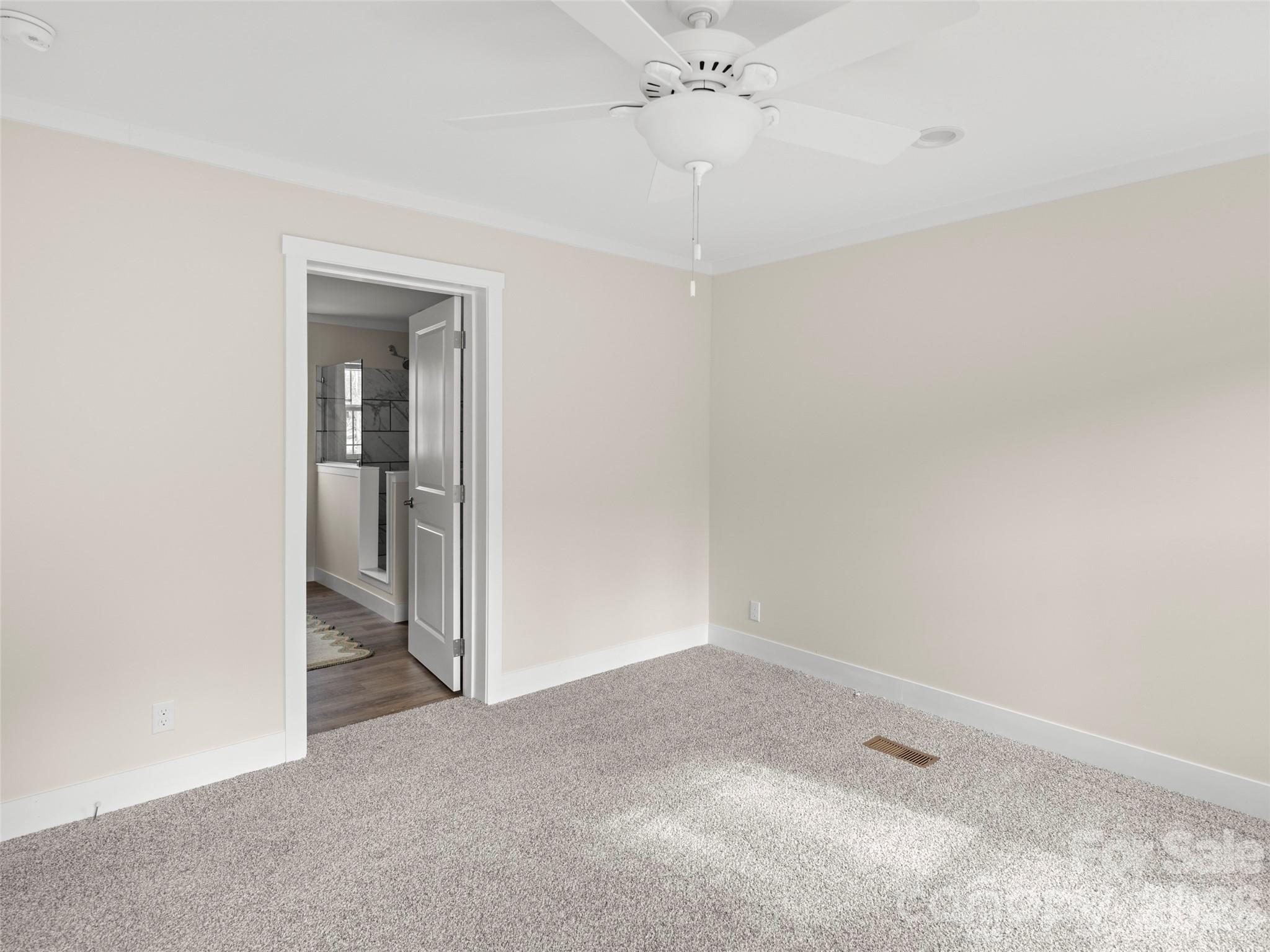 2095 Emmas Grove Road Property Photo 14