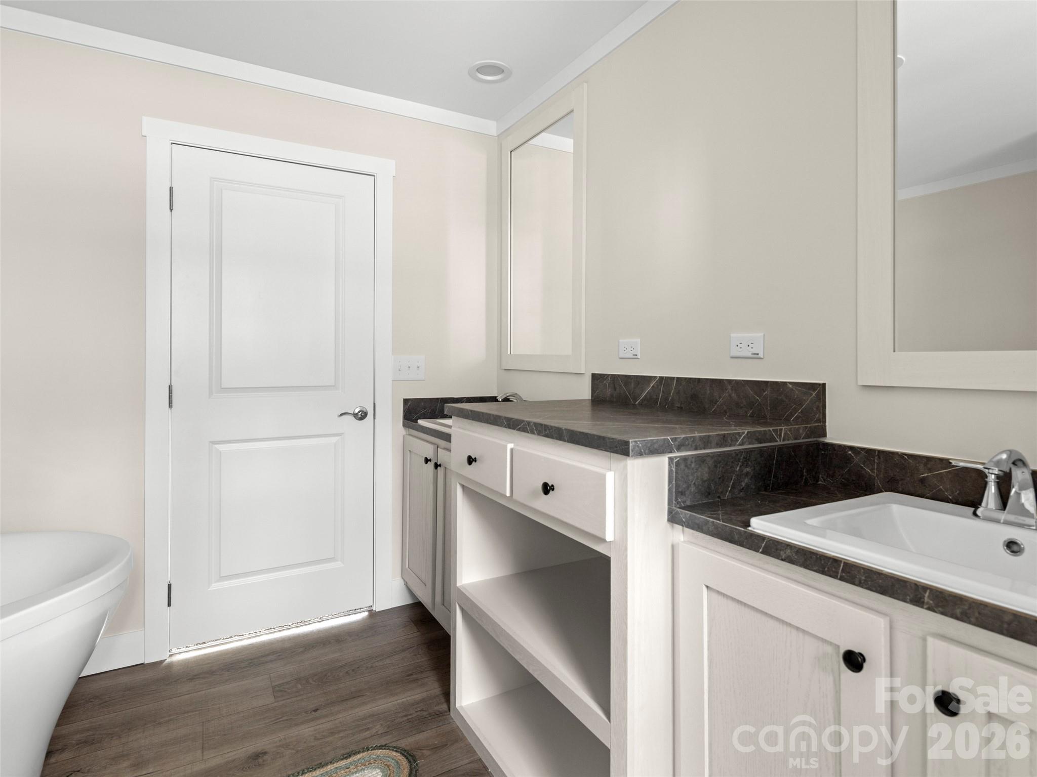 2095 Emmas Grove Road Property Photo 15
