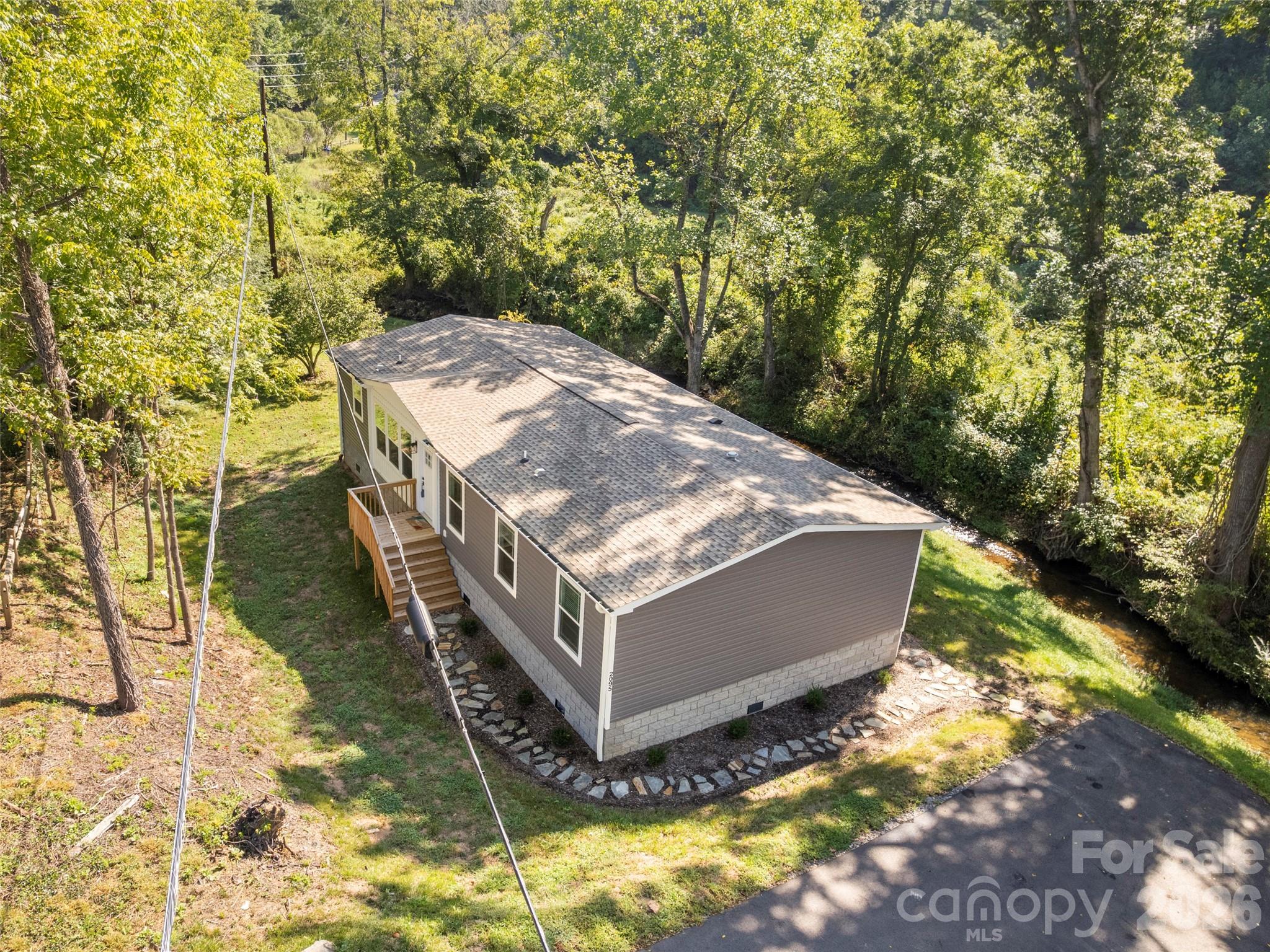 2095 Emmas Grove Road Property Photo 26