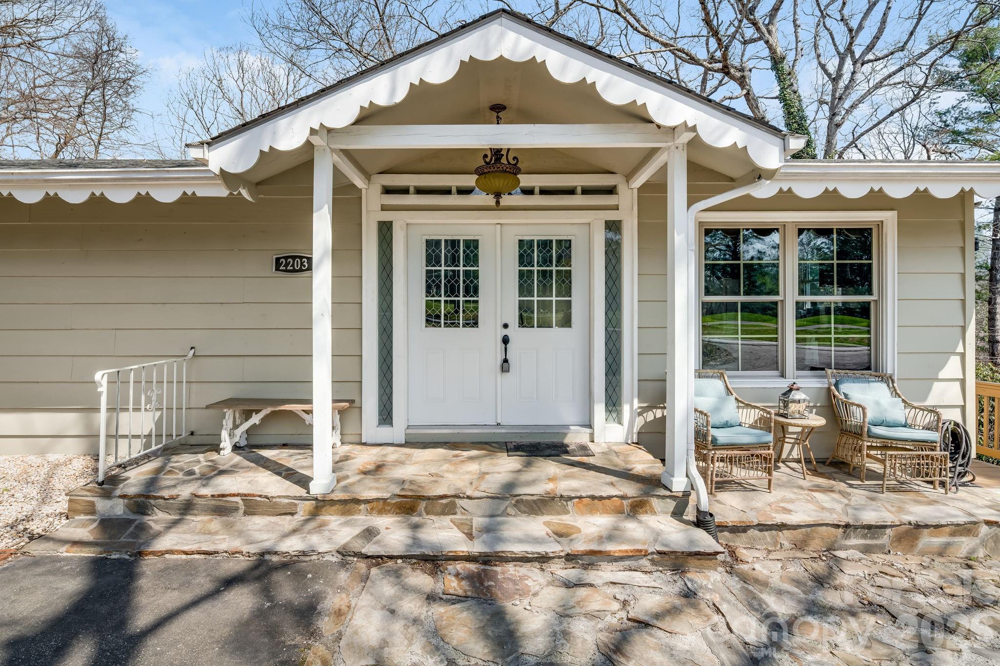 2203 Swiss Pine Lake Drive Property Photo 3